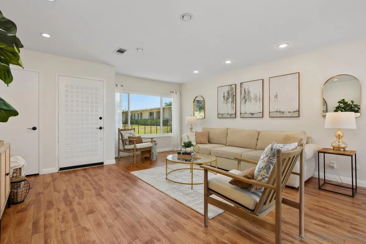 https://cdn.realtyfeed.com/cdn/127/250037418/2060668460ae63c5578909de19db64ff.webp