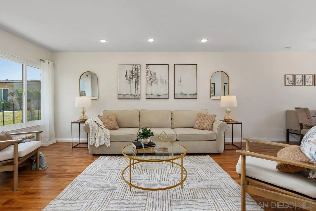 https://cdn.realtyfeed.com/cdn/127/250037418/e487998c5817348f0efee28eae6c80cb.webp