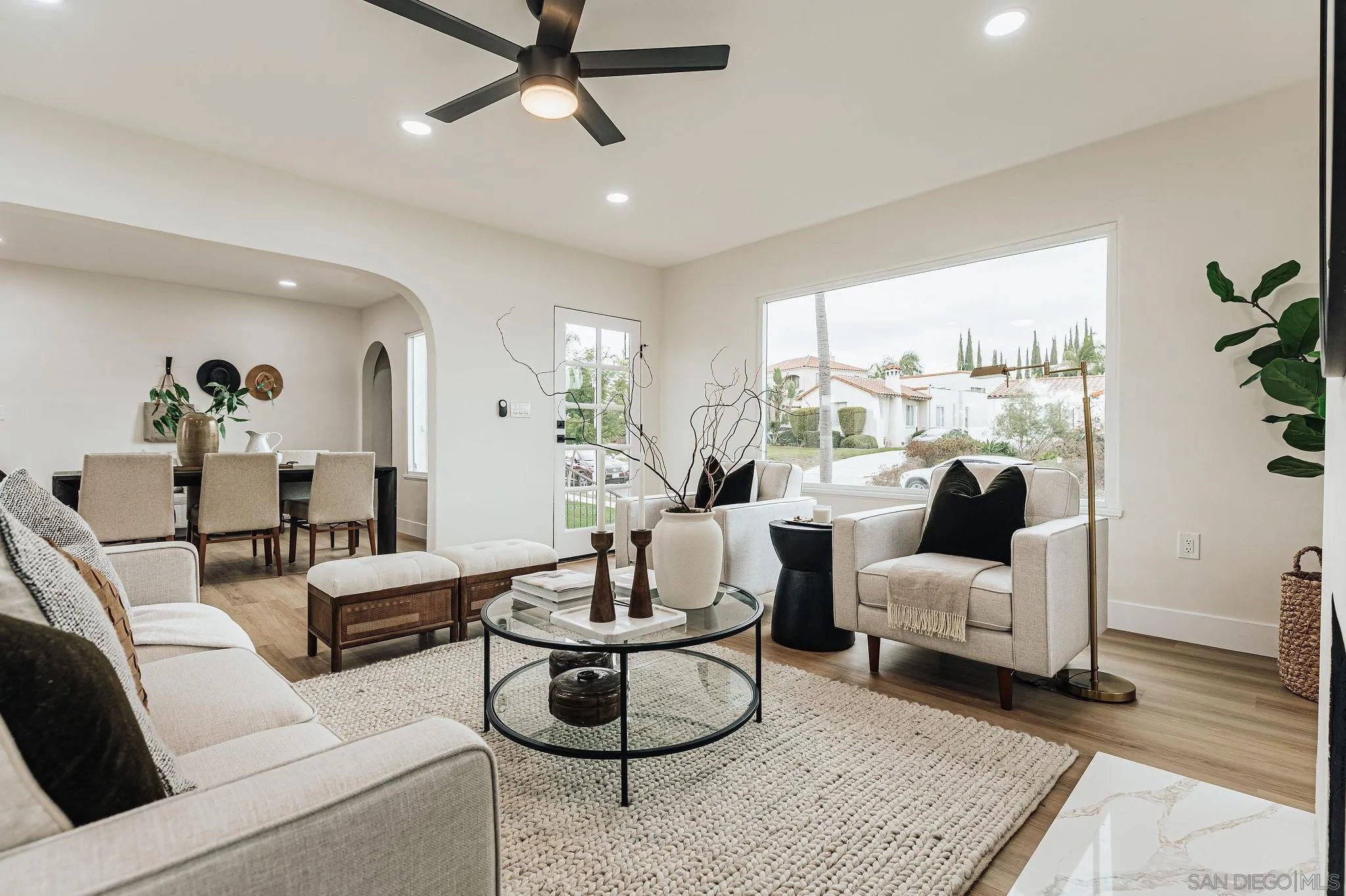 https://cdn.realtyfeed.com/cdn/127/250037419/065880cb4cb080941f75c615f5fa2b63.webp