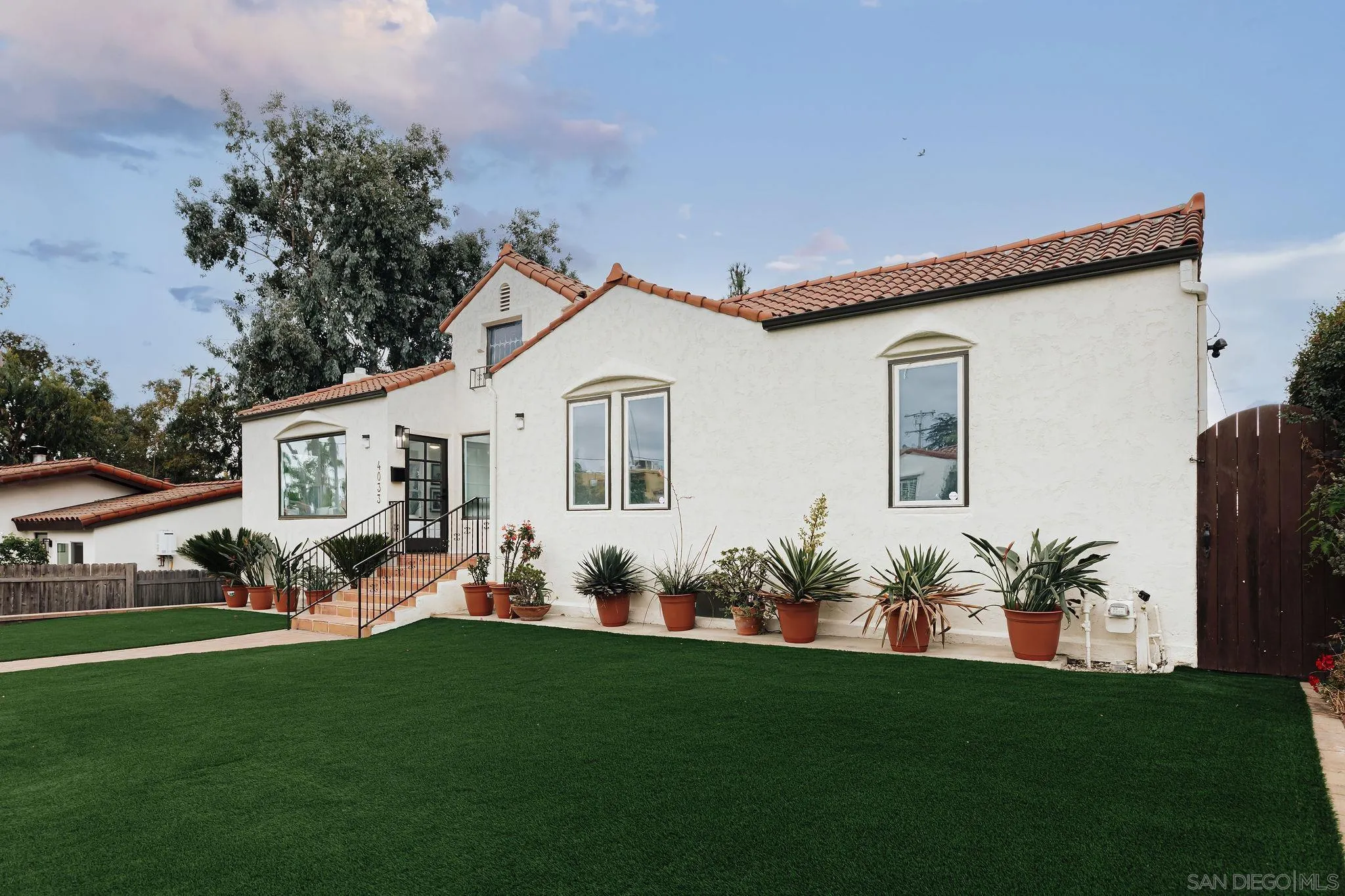 https://cdn.realtyfeed.com/cdn/127/250037419/d32d723ad99c711e7ff9d31c89783f49.webp