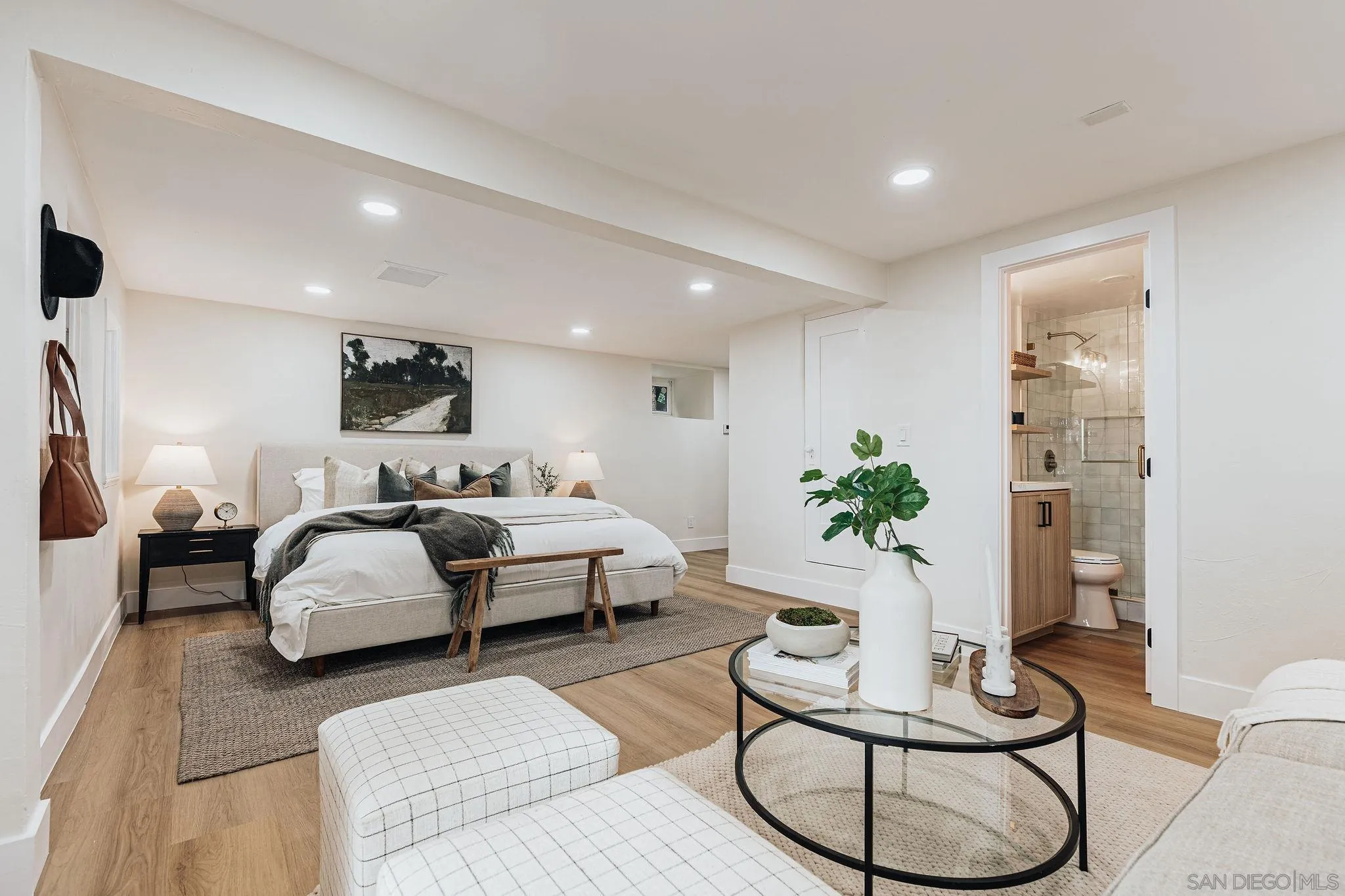 https://cdn.realtyfeed.com/cdn/127/250037419/dcecc0ea0eab60b1e067e1a69ff083af.webp