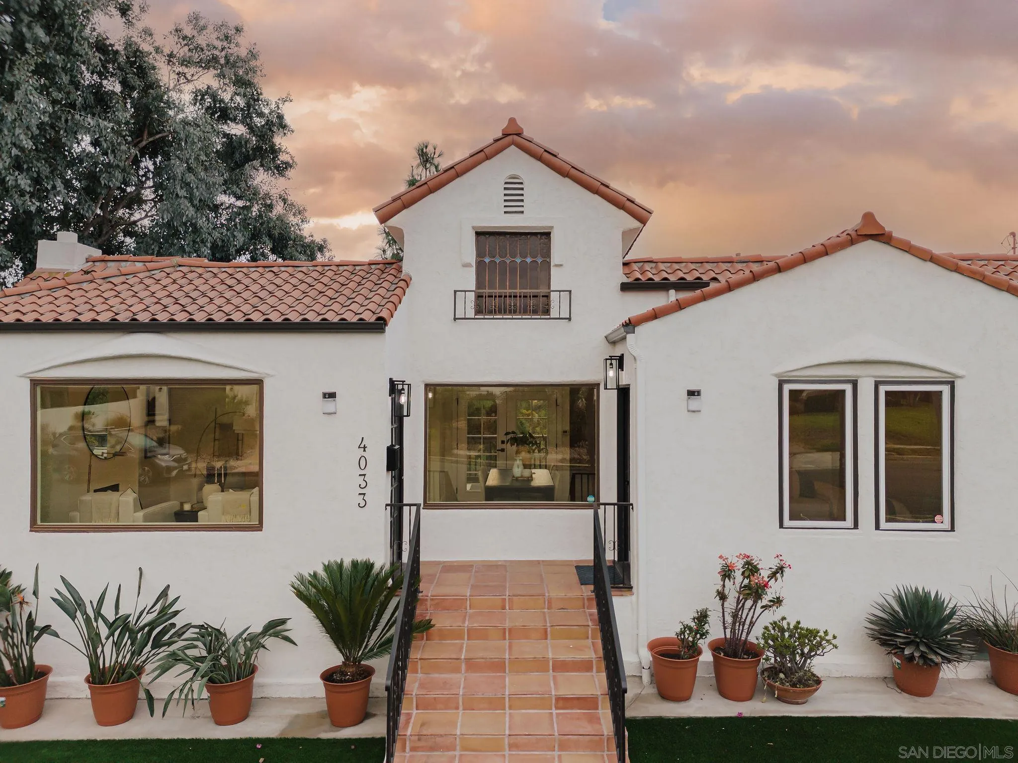 https://cdn.realtyfeed.com/cdn/127/250037419/f35ab4196b348cefb071b8198c6ae52e.webp