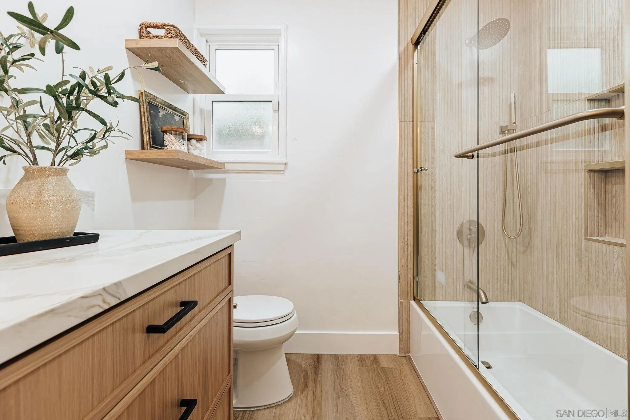https://cdn.realtyfeed.com/cdn/127/250037419/f45ab8cf150370a579437c1e6f5a82d1.webp