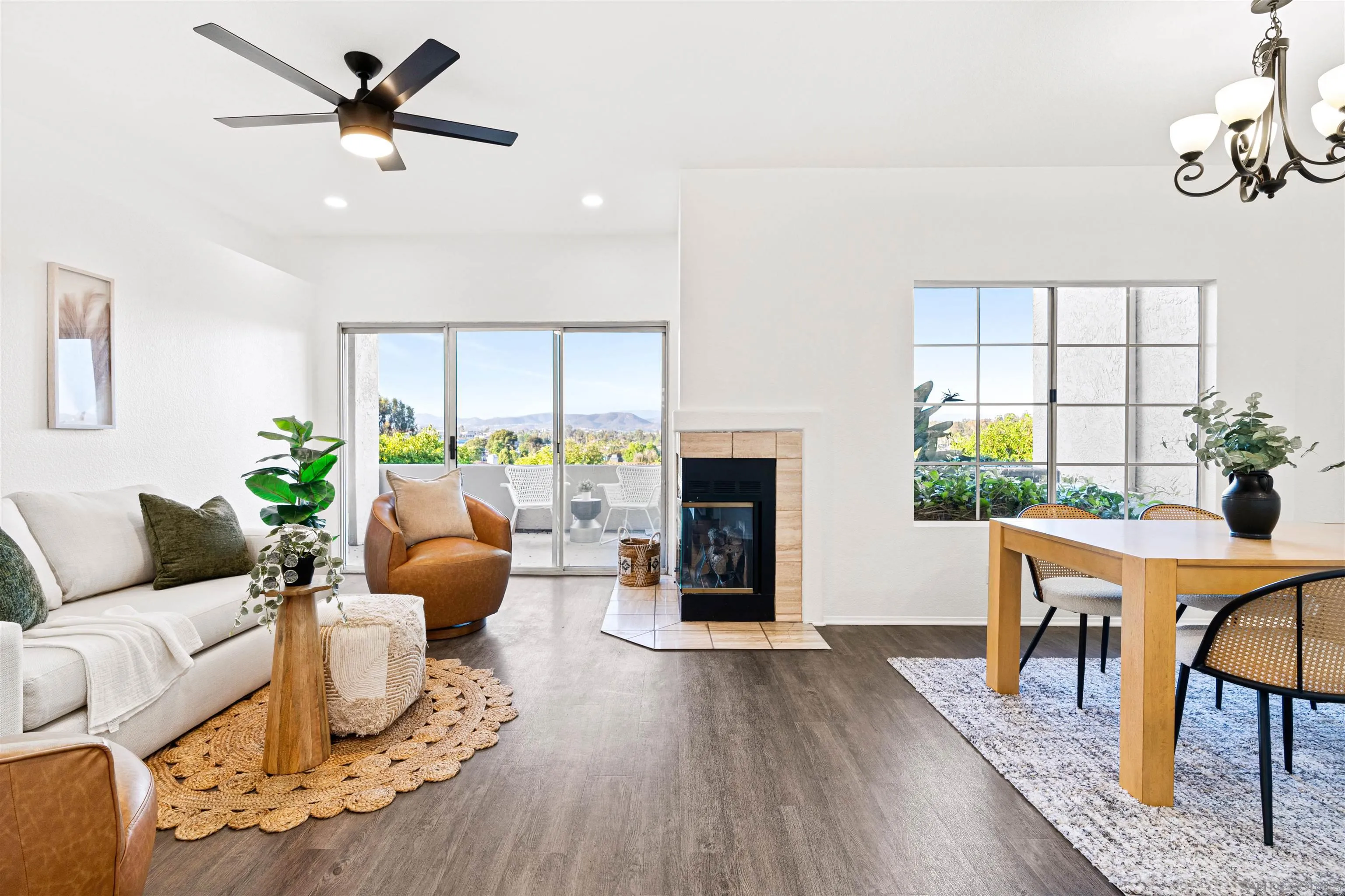 https://cdn.realtyfeed.com/cdn/127/250037421/9246624ef9bbf438c5ea4b6f125069b0.webp