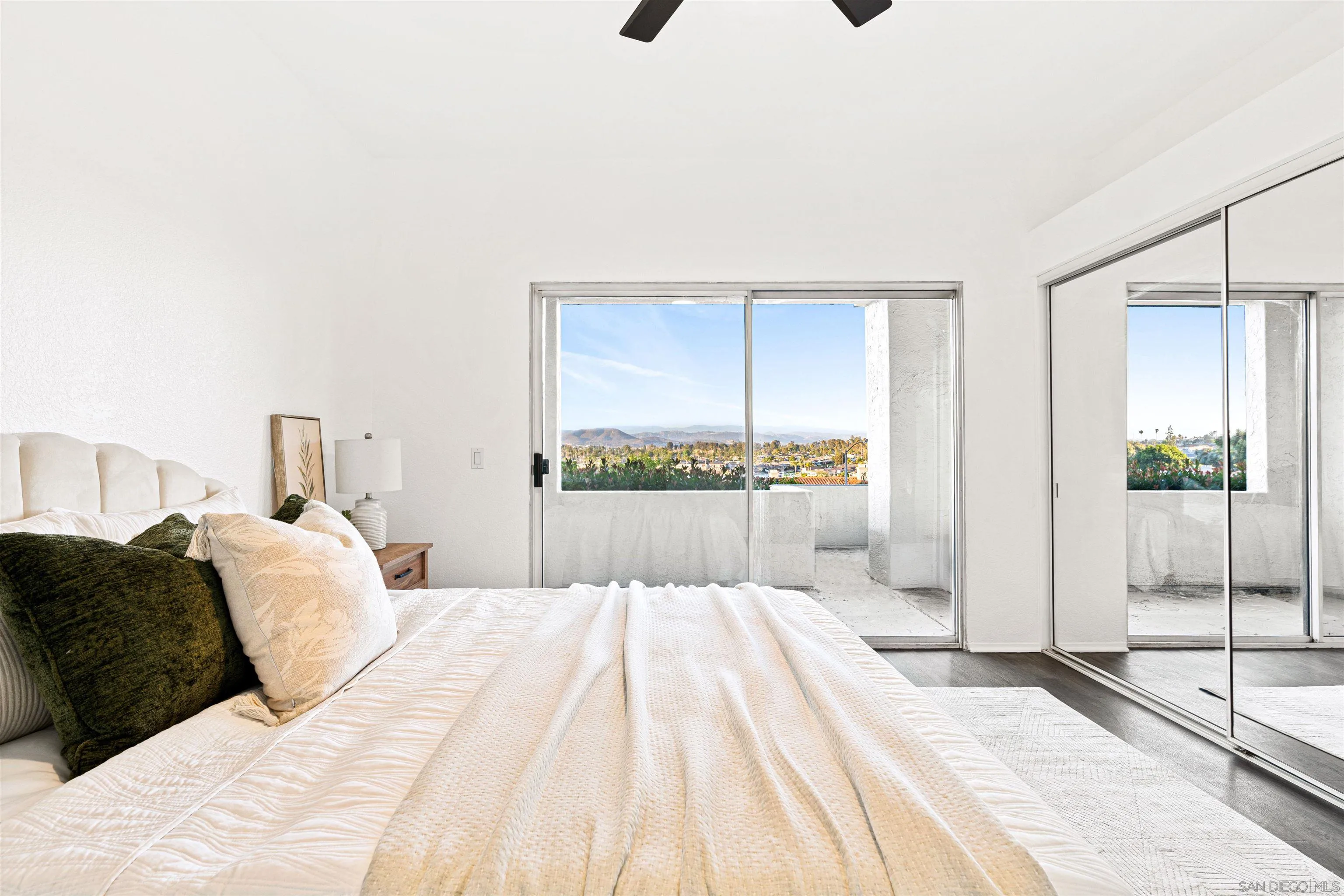 https://cdn.realtyfeed.com/cdn/127/250037421/d3a1068a1f35a30d93ebe09c4f6b90f3.webp