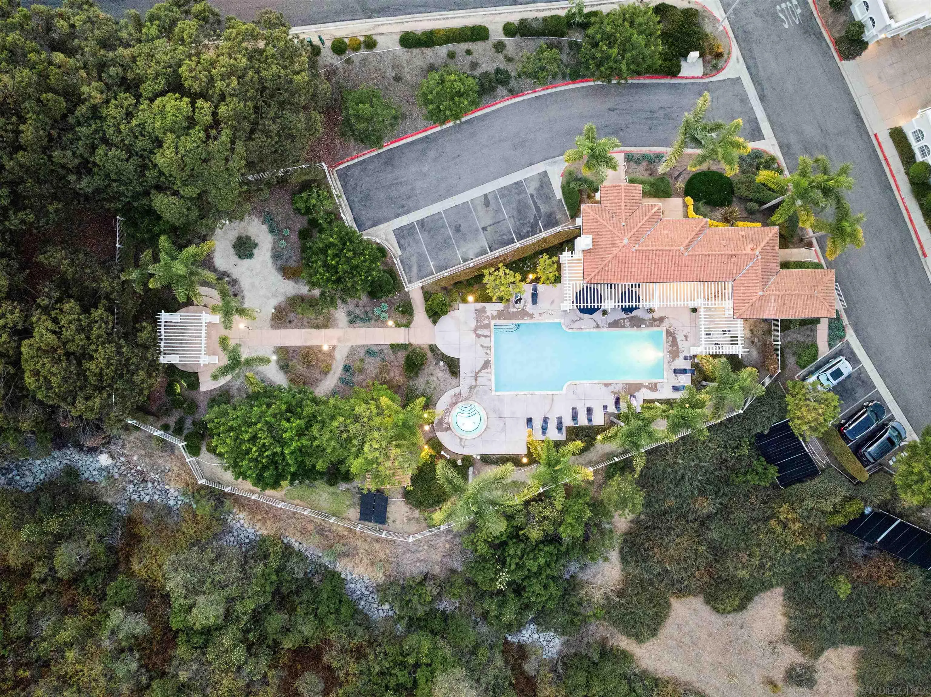 https://cdn.realtyfeed.com/cdn/127/250037421/fbaae7f79dd2e24528b313ffc3678427.webp