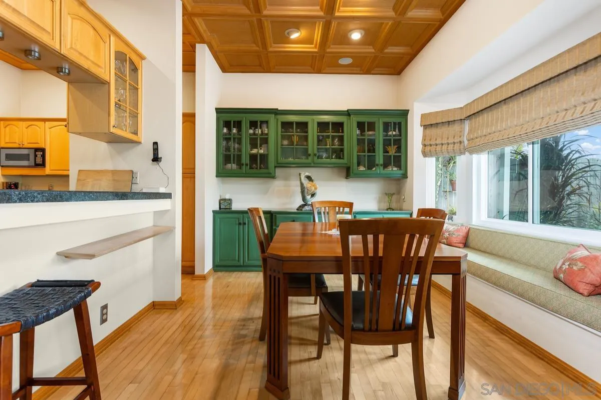 https://cdn.realtyfeed.com/cdn/127/250037423/4762501db3b7935c6eec898be40ec063.webp