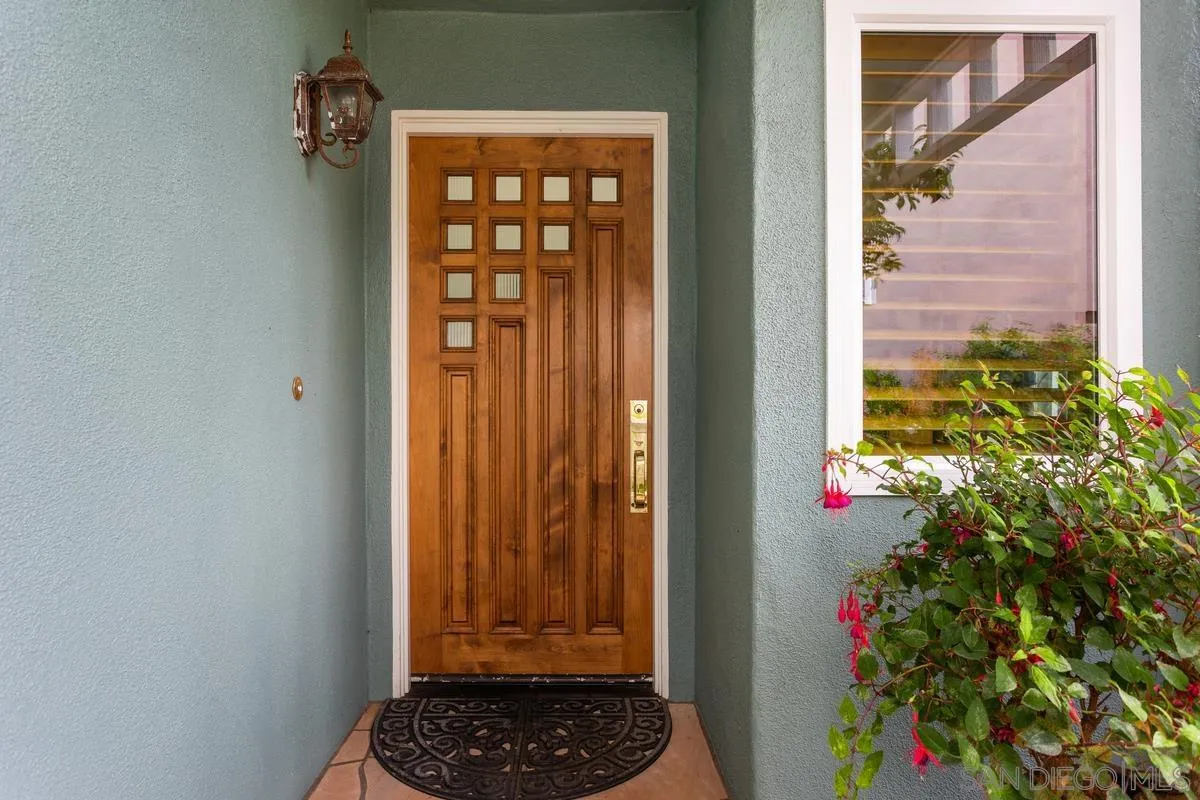 https://cdn.realtyfeed.com/cdn/127/250037423/515a42d9fbef4493f6b72d2a386cfdca.webp