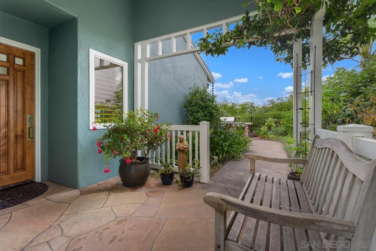 https://cdn.realtyfeed.com/cdn/127/250037423/b6b85a5a2527f7bc222772b74955706b.webp