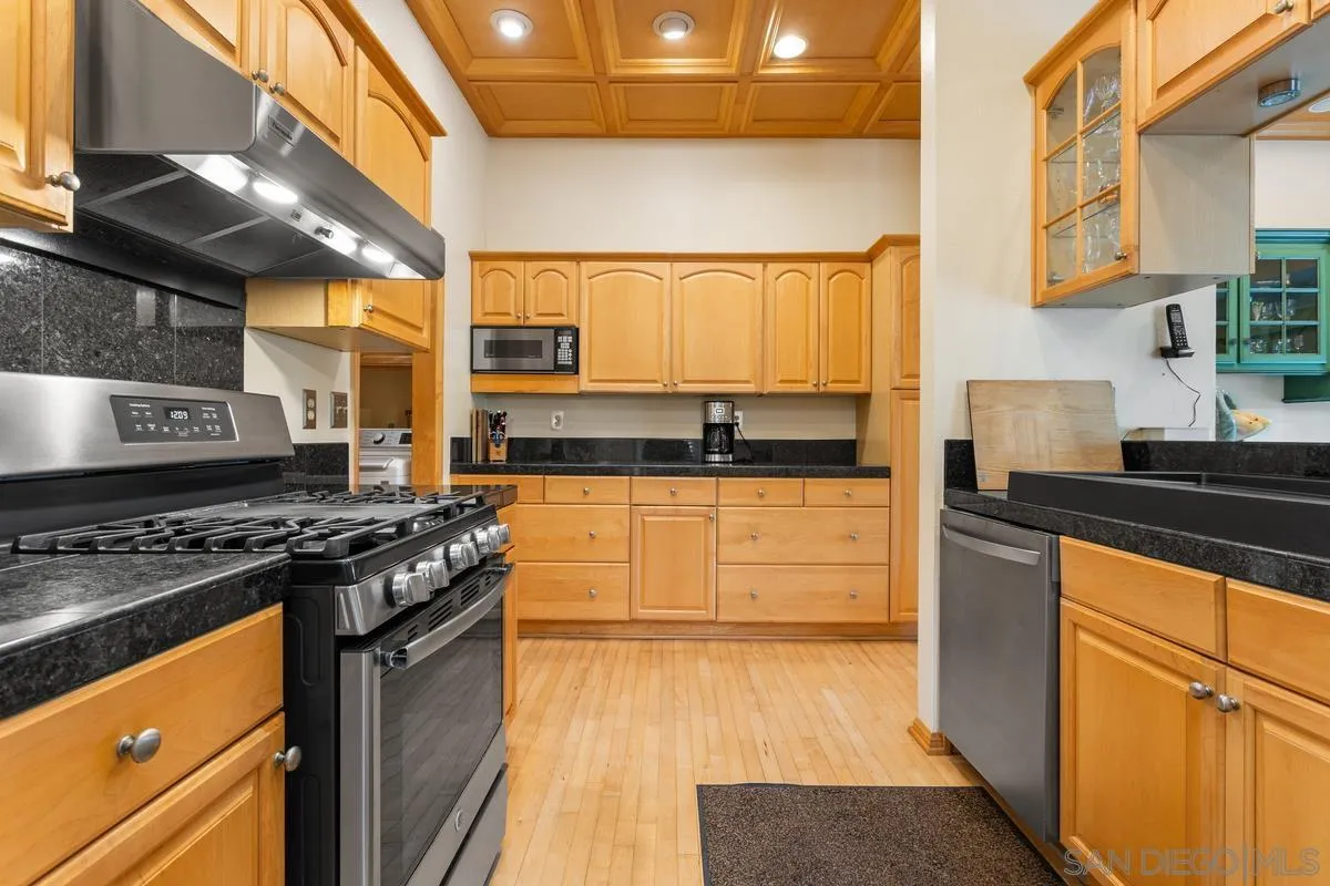 https://cdn.realtyfeed.com/cdn/127/250037423/e77dd1dfd051a5b967dcdb50def859a5.webp