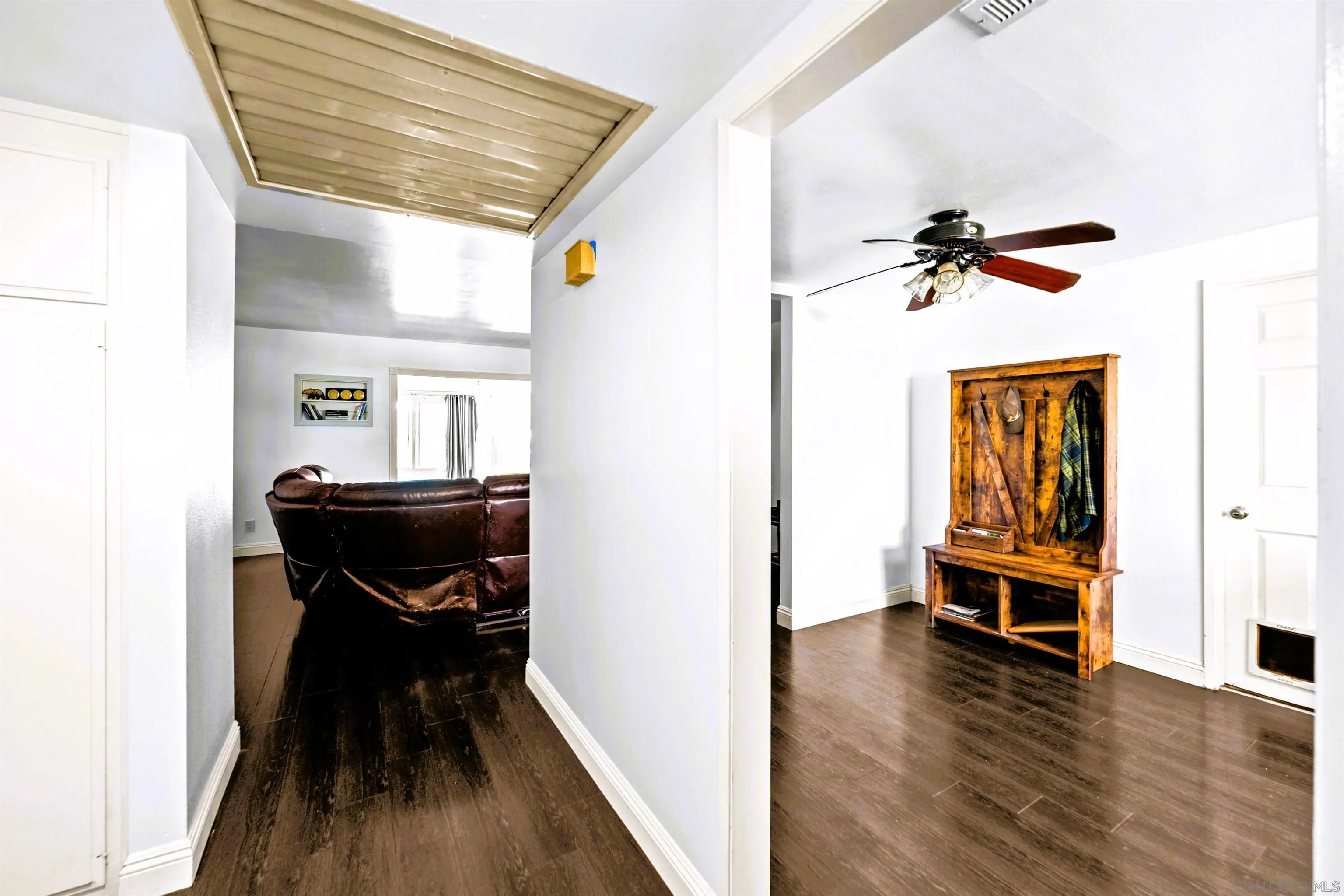 https://cdn.realtyfeed.com/cdn/127/250037429/0cde1f0cbac216142c310563135a34cd.webp