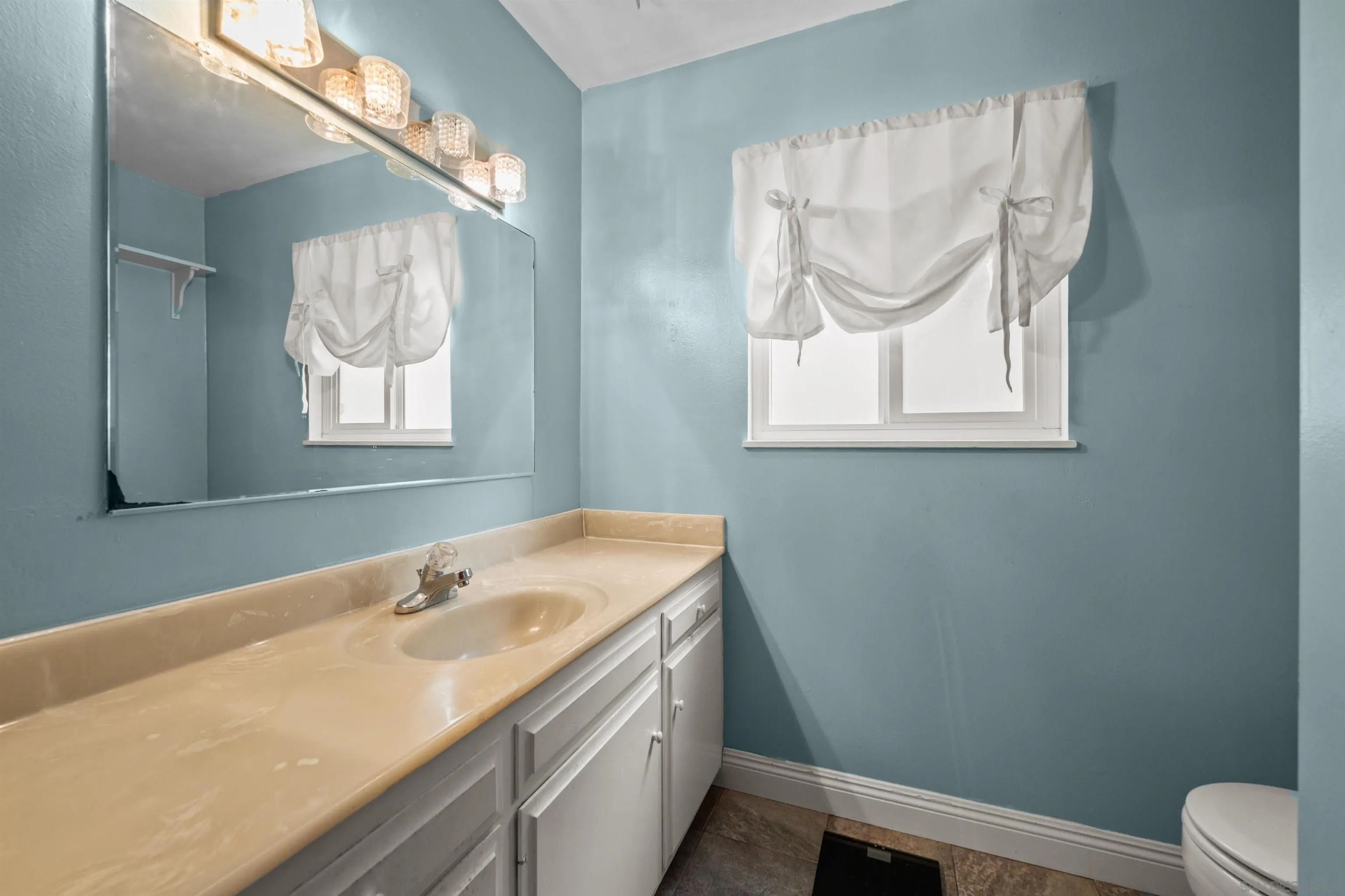https://cdn.realtyfeed.com/cdn/127/250037429/be67cca0a8d6fd75afb079b14a420237.webp