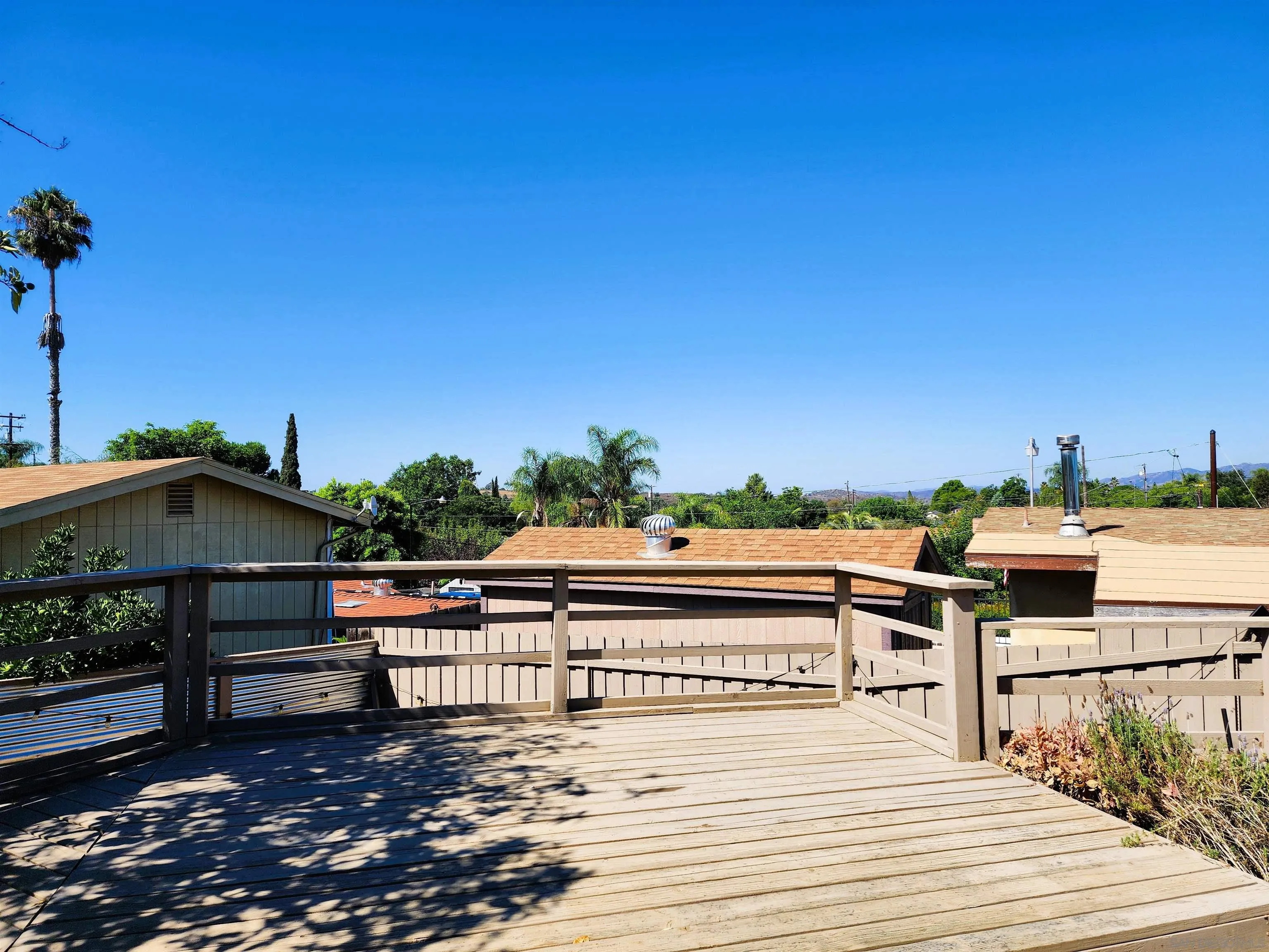https://cdn.realtyfeed.com/cdn/127/250037429/c28dfc60ceff80826e1126f6761376d0.webp