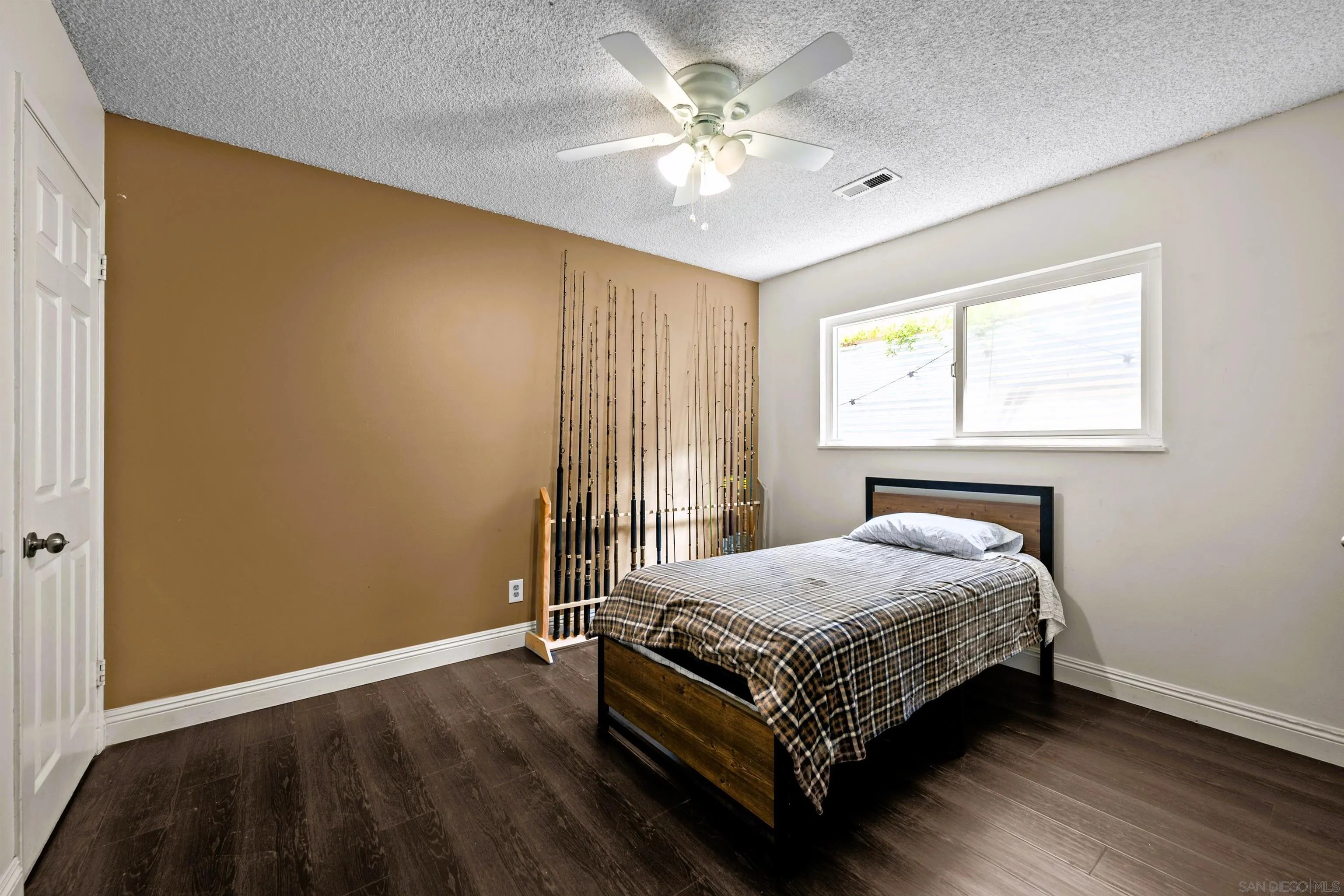 https://cdn.realtyfeed.com/cdn/127/250037429/d9d082fd79a8ca29e04d47fc5178f6af.webp