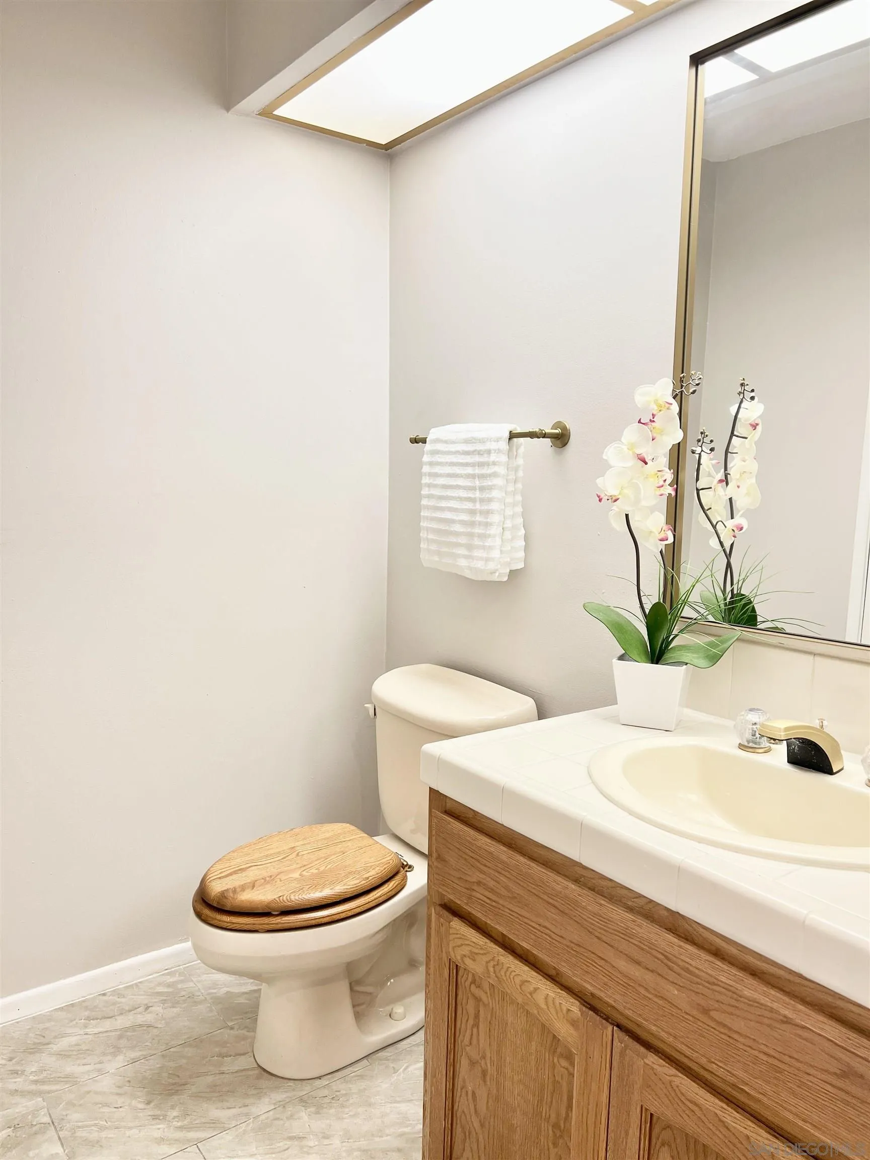 Photo #5: 250037430 Listing 