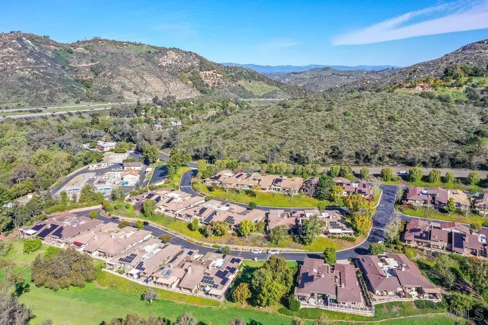 https://cdn.realtyfeed.com/cdn/127/250037430/e1d2a8d2253ddc8d5b8a8ce277a32137.webp