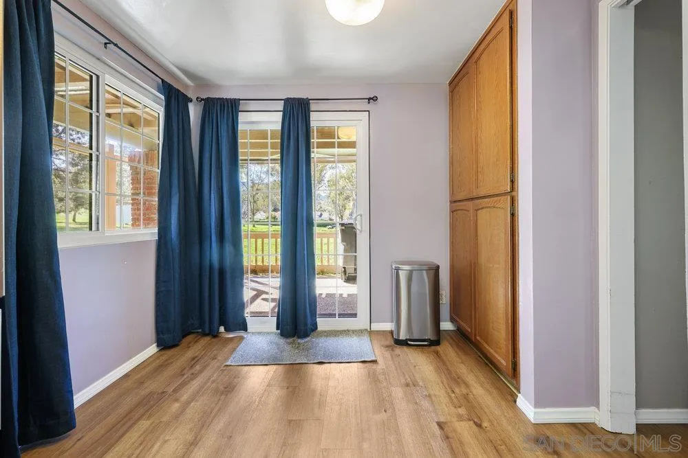 https://cdn.realtyfeed.com/cdn/127/250037430/e5986cb69c9ba38f4136332d3652fdcd.webp