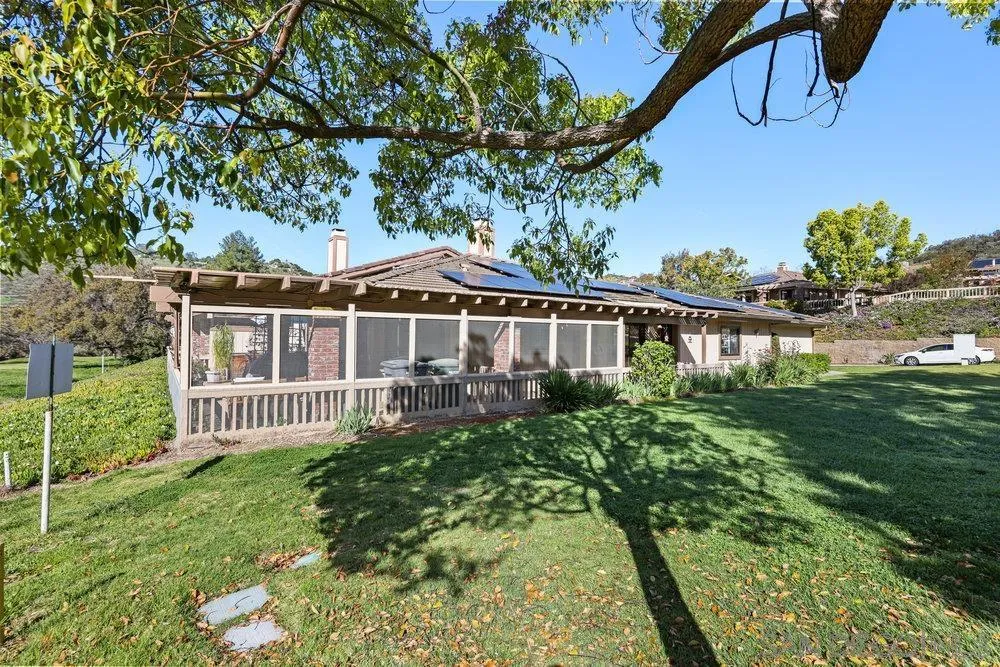 https://cdn.realtyfeed.com/cdn/127/250037430/f9ab70a579d7863aab2dc76659cf82b4.webp