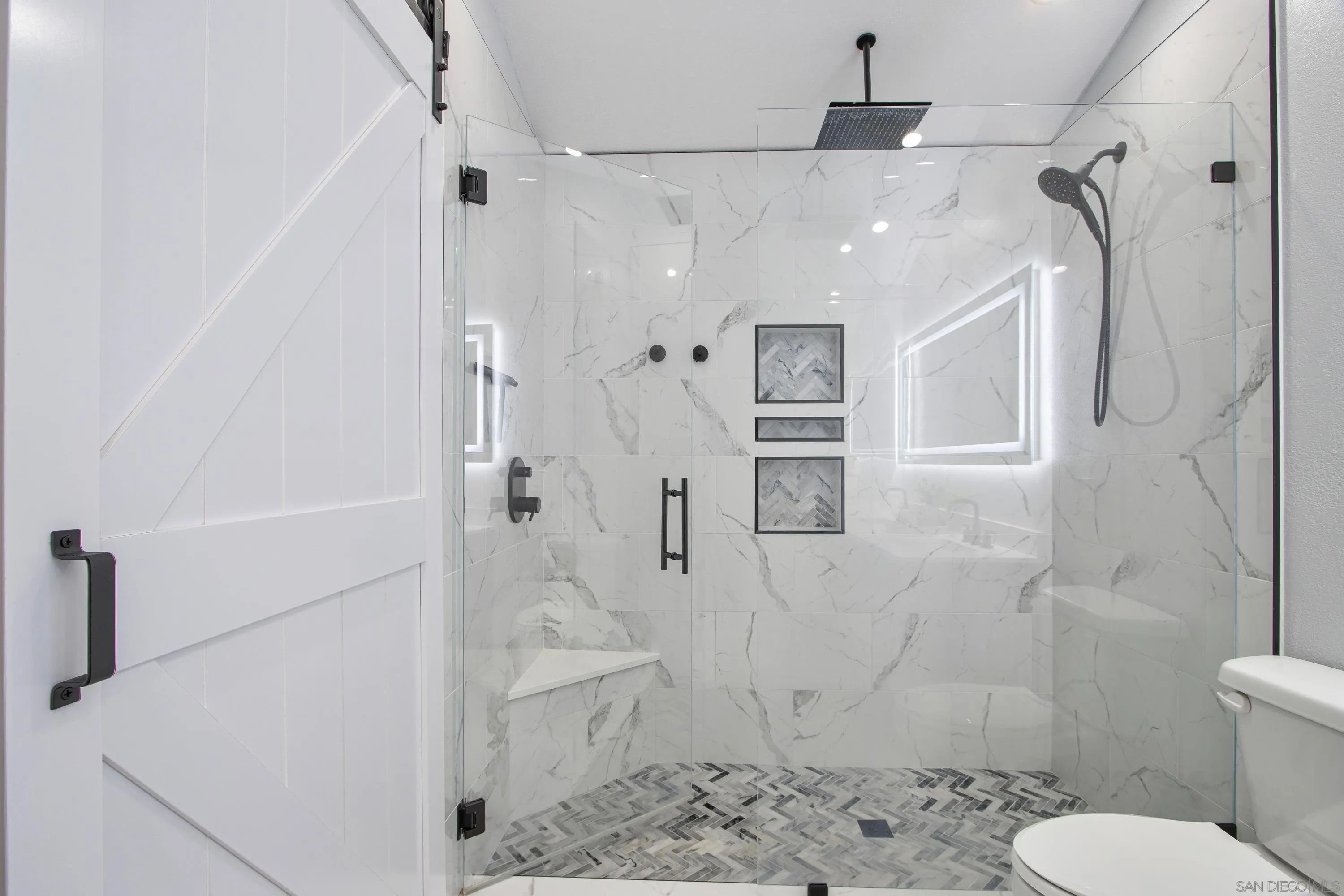 https://cdn.realtyfeed.com/cdn/127/250037431/53fc92e5722da0b8d8c9aef730ba5b51.webp