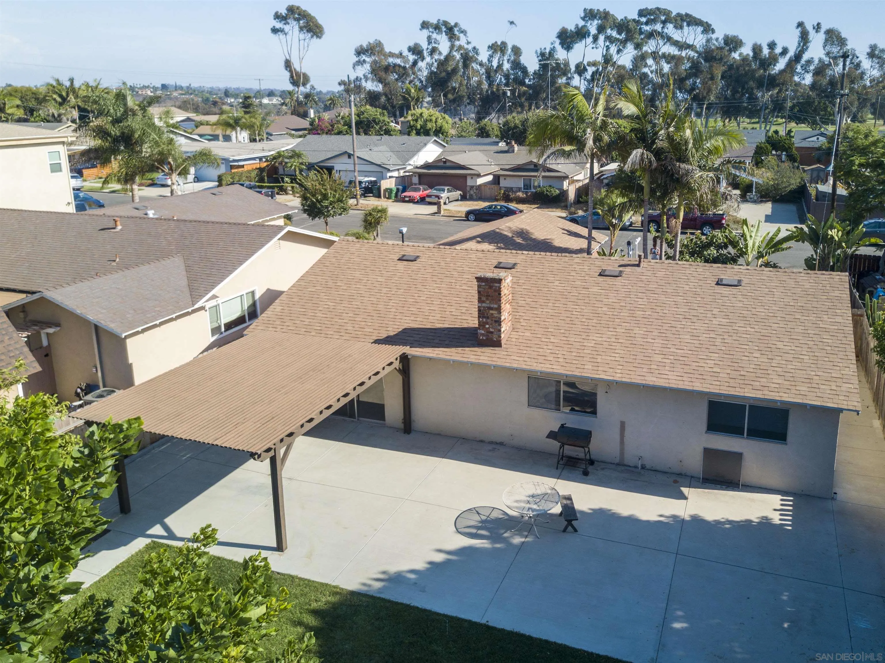 https://cdn.realtyfeed.com/cdn/127/250037434/4d4af86ef335ae47deb59b9a6996a616.webp
