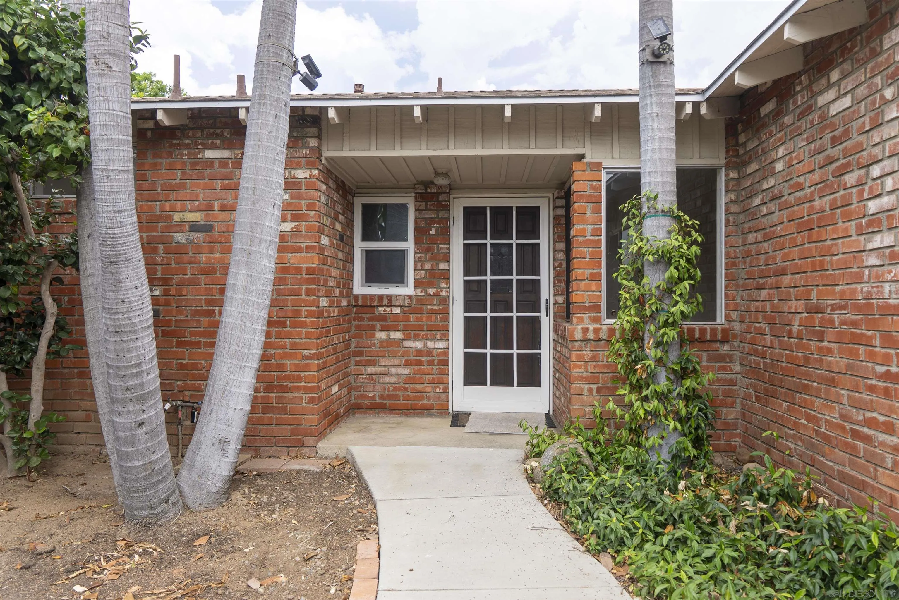 https://cdn.realtyfeed.com/cdn/127/250037434/69754d5b65b21b052acbd4993290107b.webp