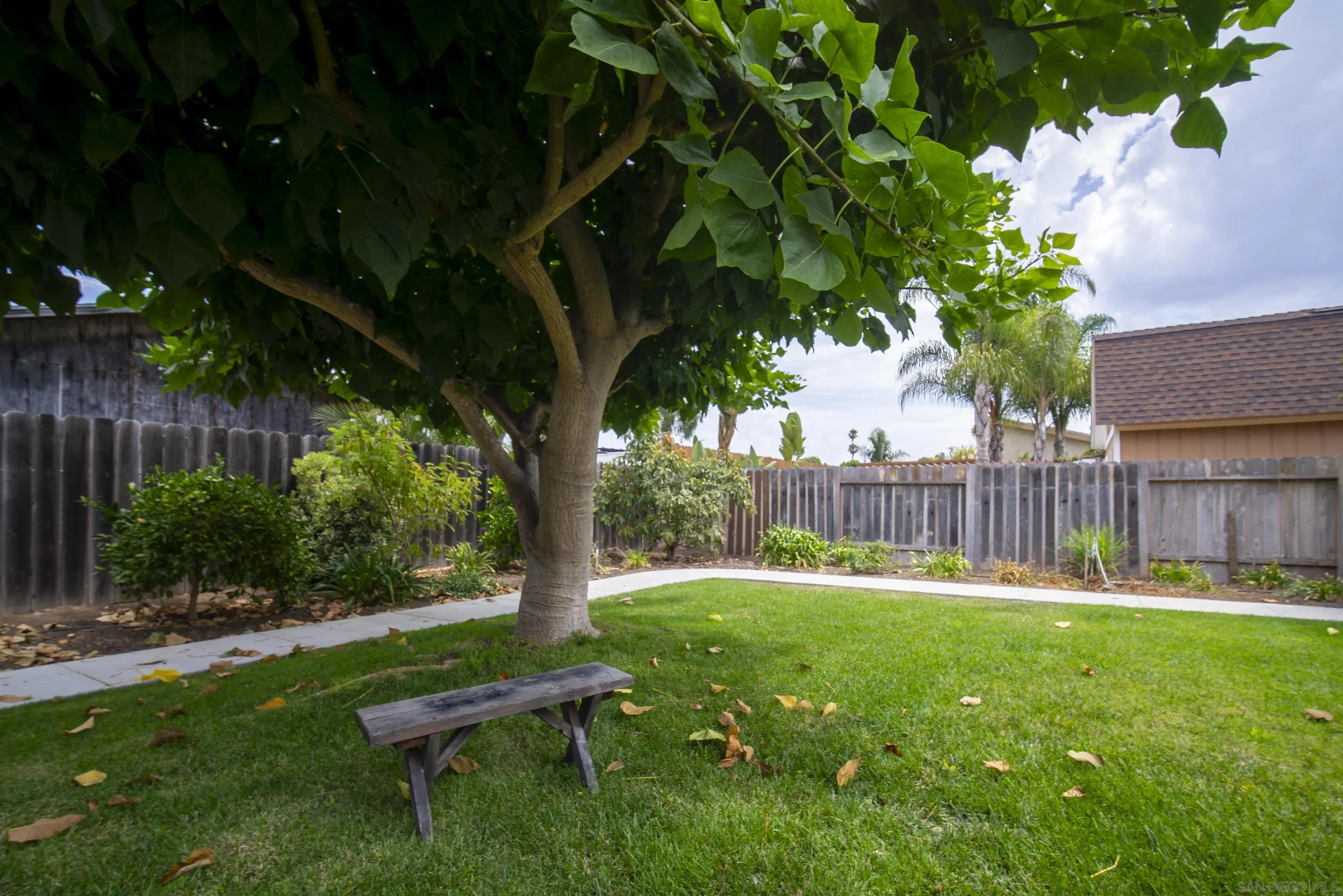 https://cdn.realtyfeed.com/cdn/127/250037434/fac57b0cf149631ae4557973d1129f4f.webp
