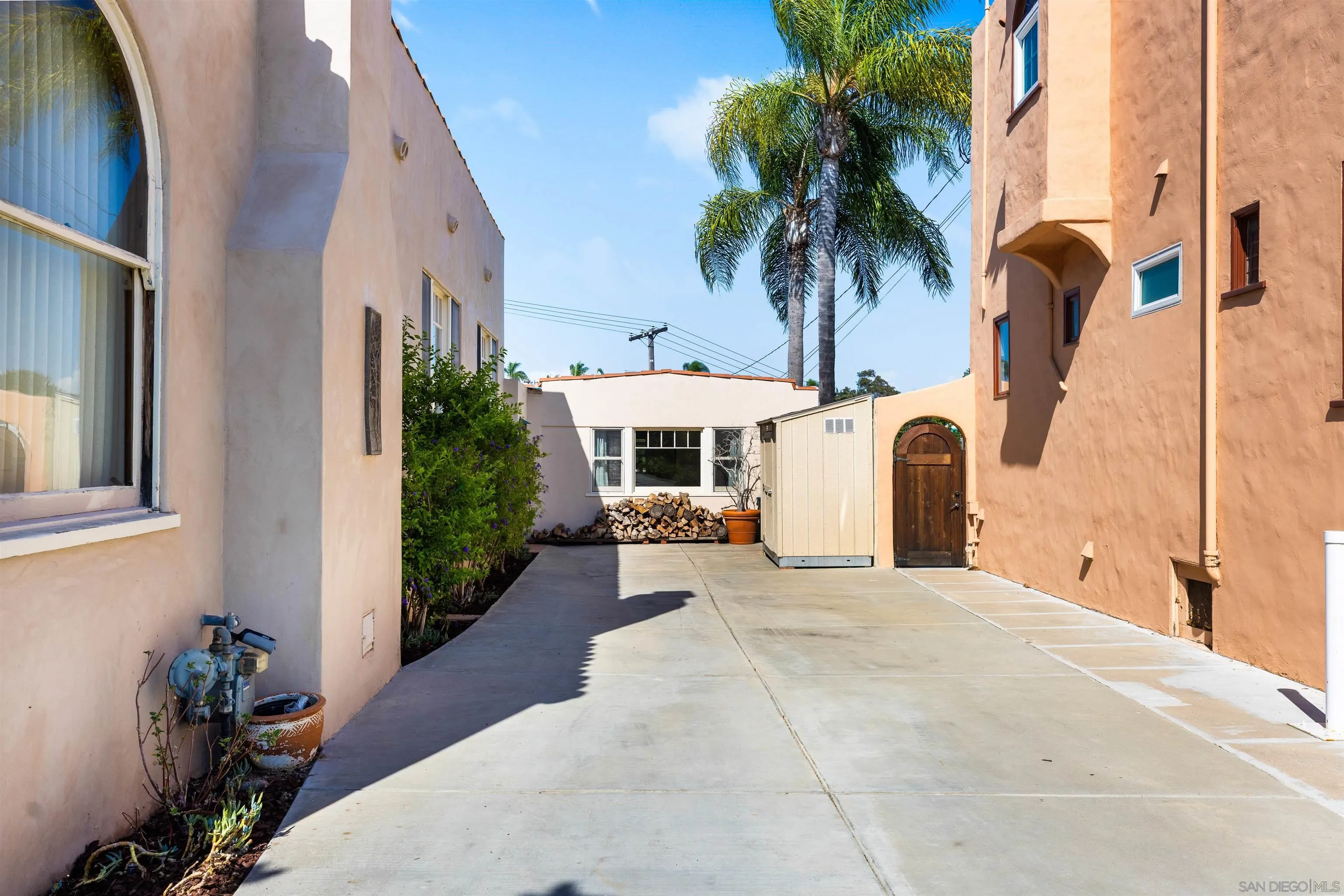 https://cdn.realtyfeed.com/cdn/127/250037437/27fc0d79c027bb52c1e834988294f36f.webp
