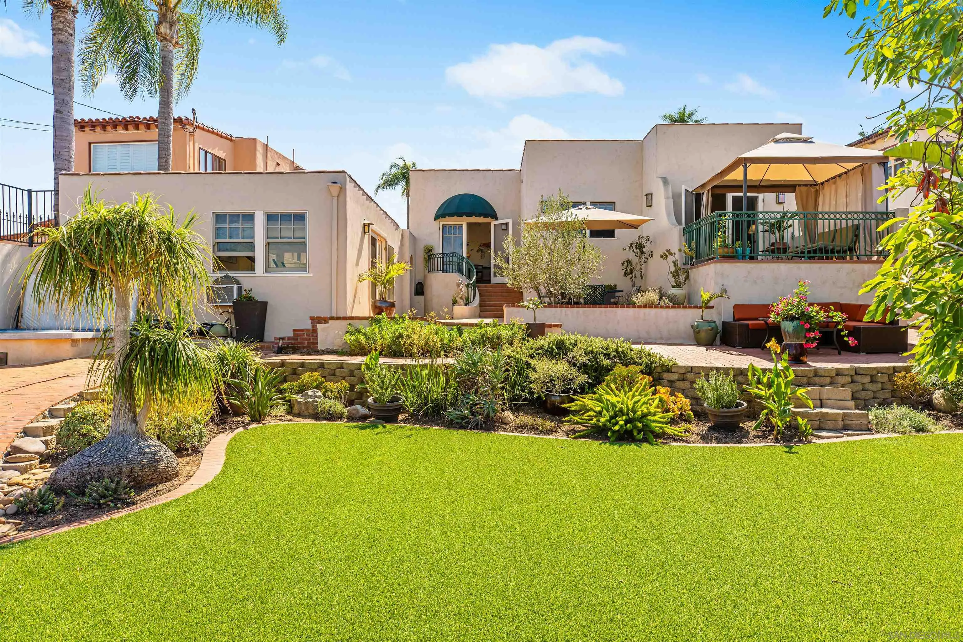 https://cdn.realtyfeed.com/cdn/127/250037437/4d64fb7e8256f572024722d2b4c2f61c.webp