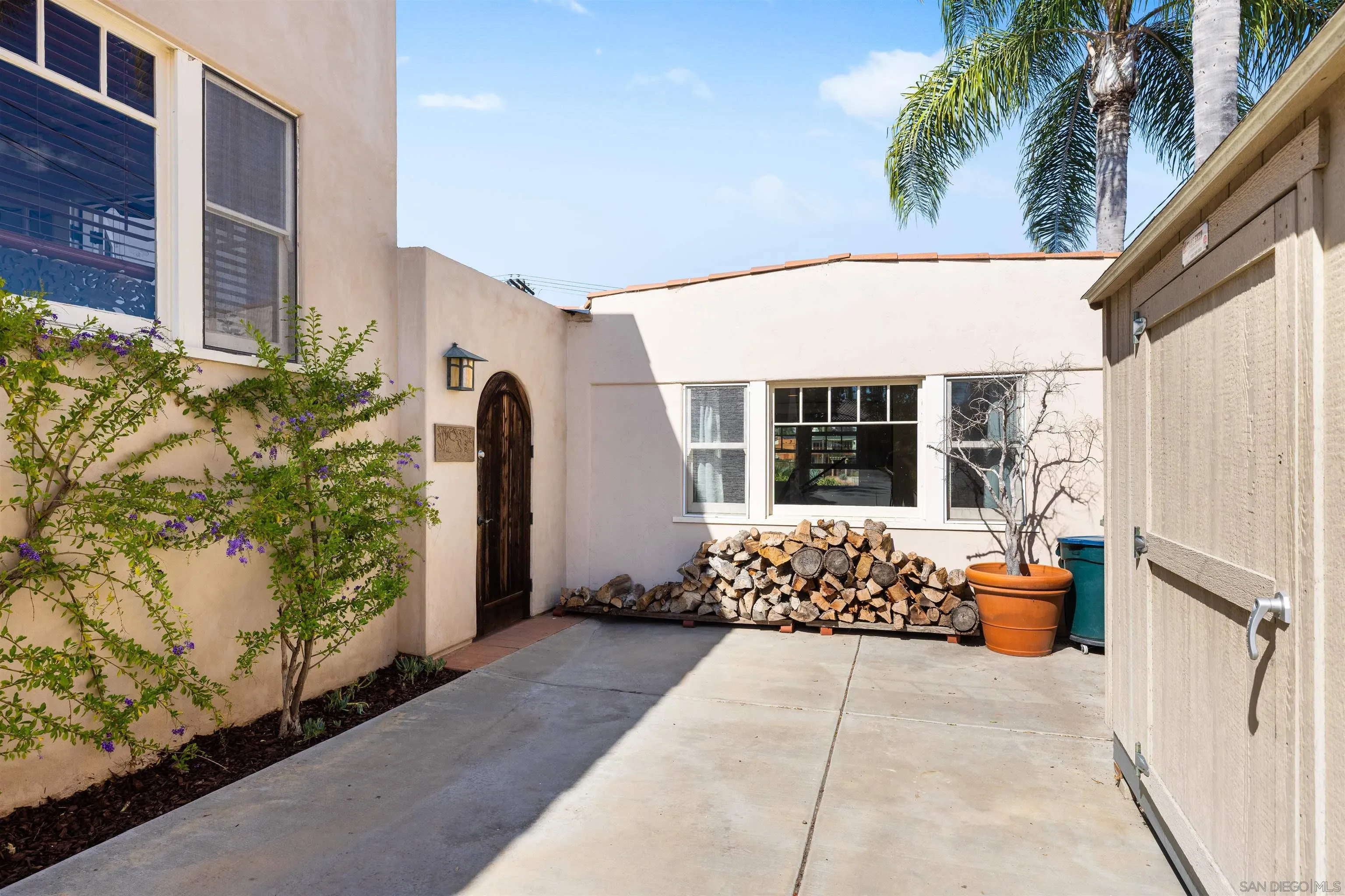 https://cdn.realtyfeed.com/cdn/127/250037437/74c0f329c307b0c2c5ed55a5fa827574.webp
