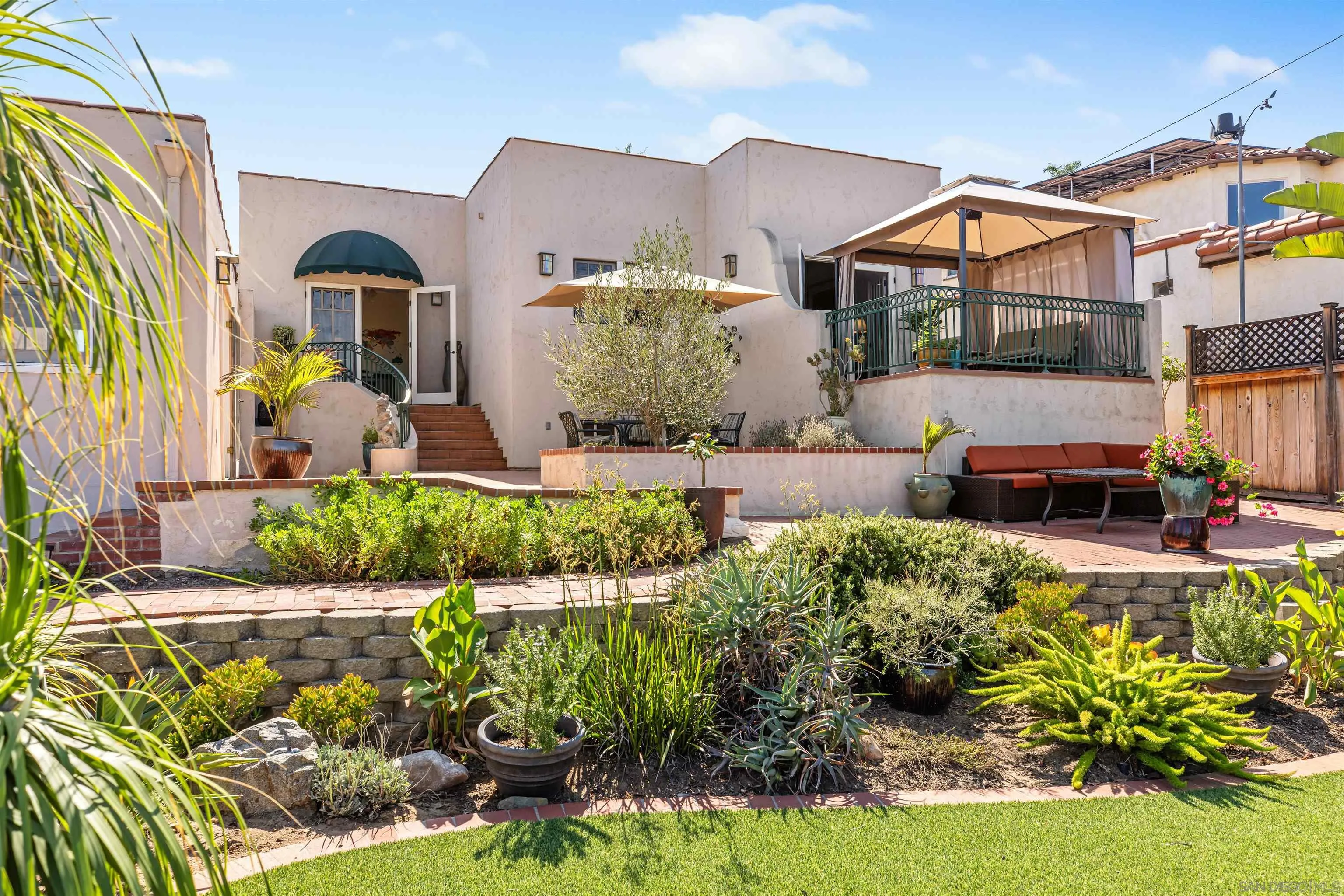 https://cdn.realtyfeed.com/cdn/127/250037437/d70f6d2a28b96c2b5fbdef68d7040d81.webp