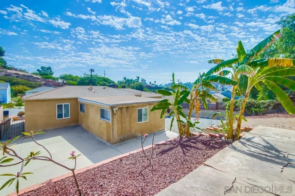 https://cdn.realtyfeed.com/cdn/127/250037438/1734d1469de32a87260741f7c9604384.webp