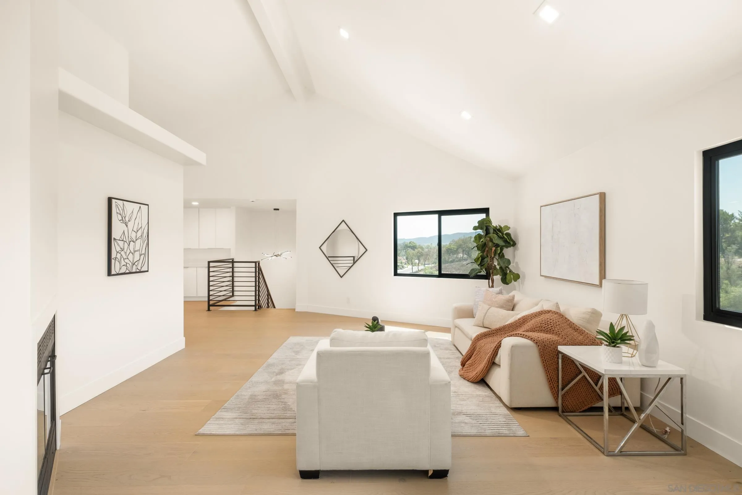 https://cdn.realtyfeed.com/cdn/127/250037439/20a7f281d283622754fc50a99f62d88b.webp