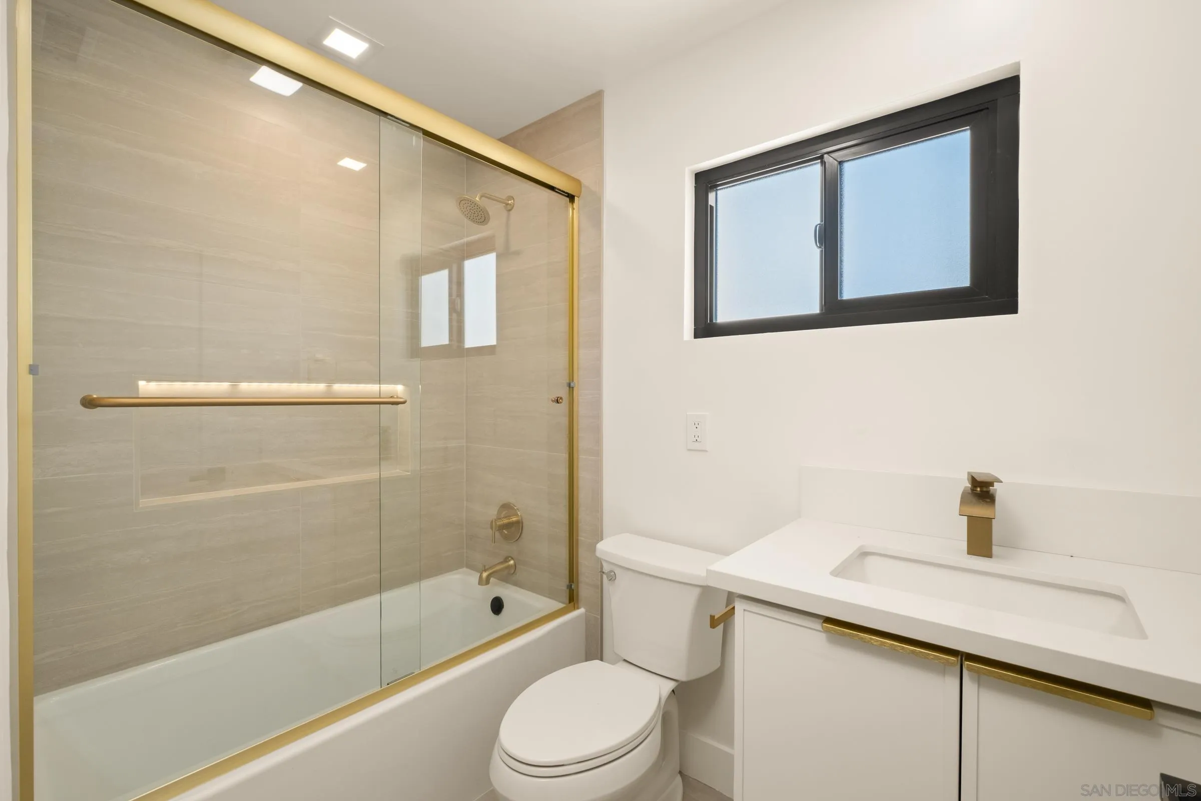 https://cdn.realtyfeed.com/cdn/127/250037439/57e7f38fd514b3482c7ad88d44892a09.webp