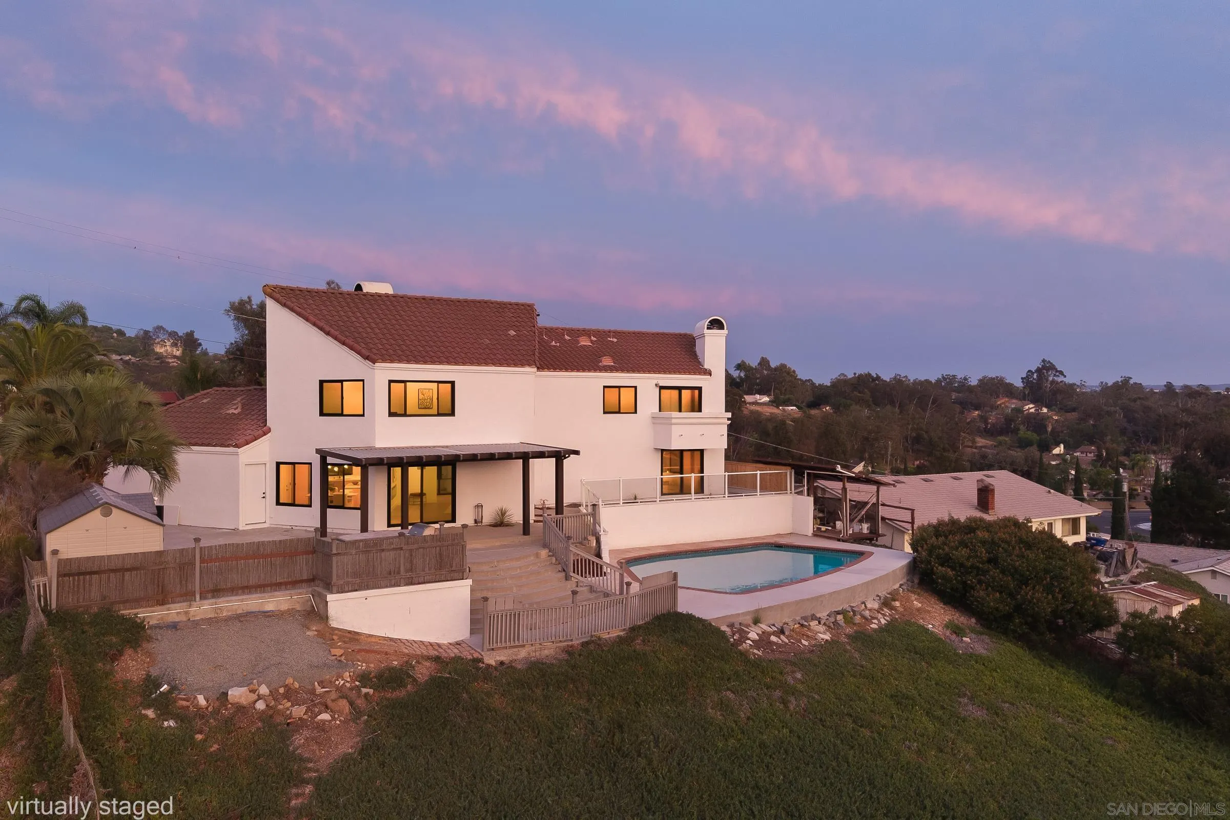 https://cdn.realtyfeed.com/cdn/127/250037439/6aa9dcccc82bc97f25c17eda4b1731d8.webp