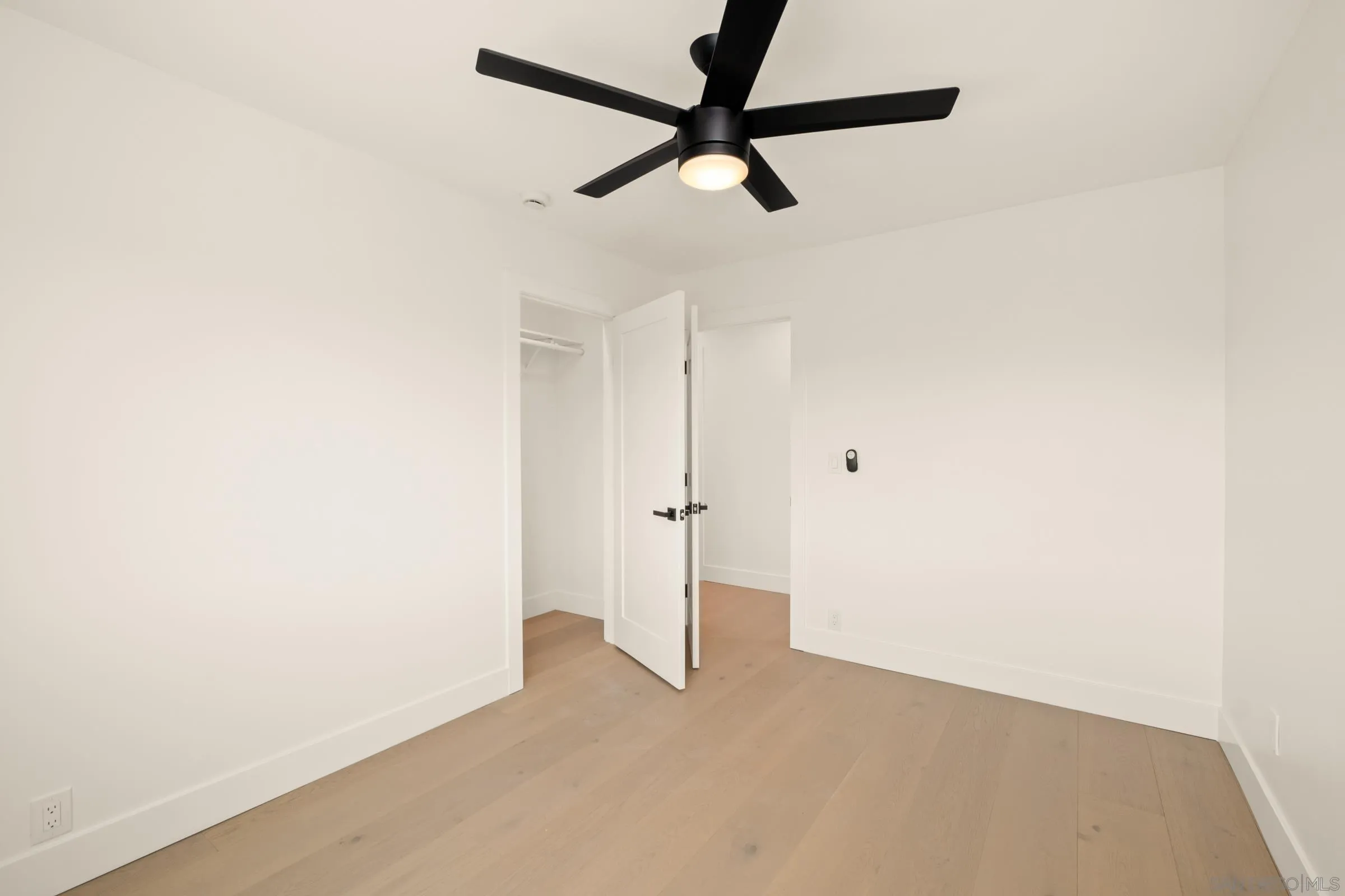 https://cdn.realtyfeed.com/cdn/127/250037439/867318e5d9490cc9084aabfc57c6aba5.webp