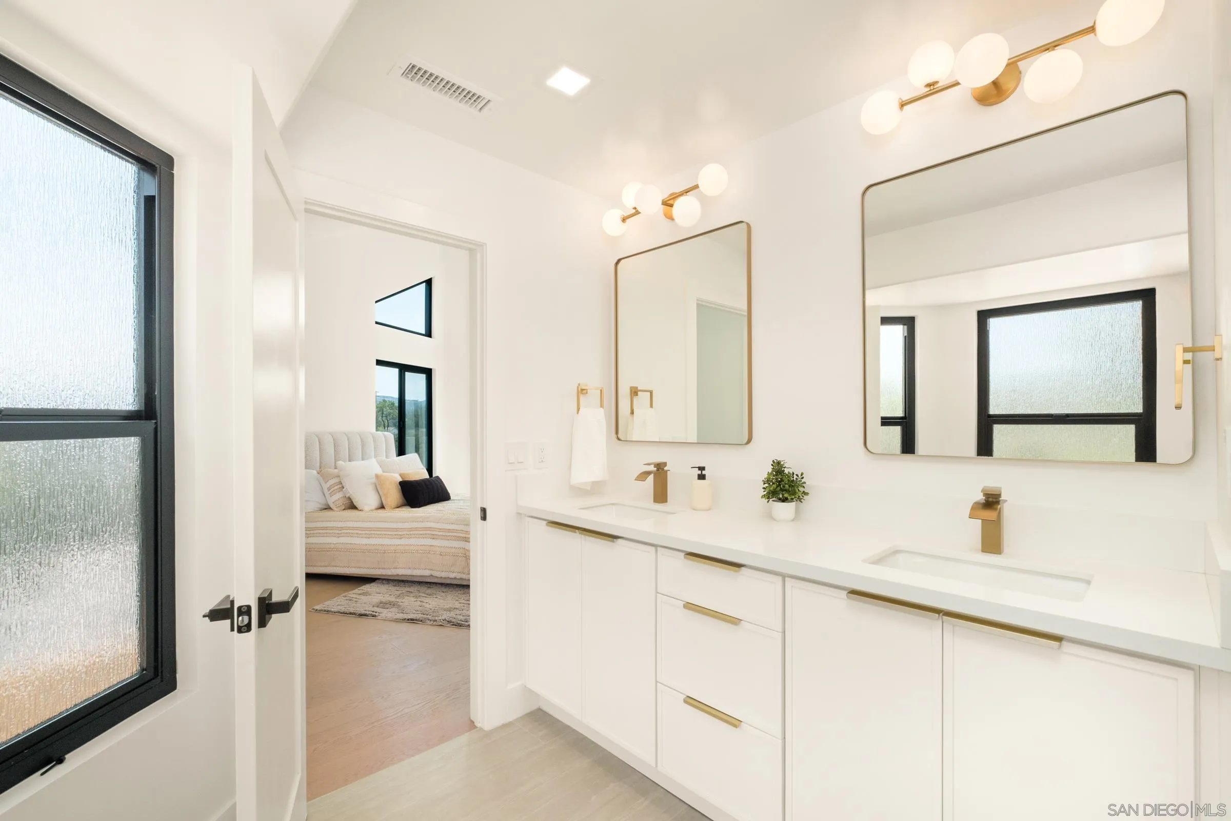 https://cdn.realtyfeed.com/cdn/127/250037439/eaabf169c2b6cc316ed158b9eac17d05.webp