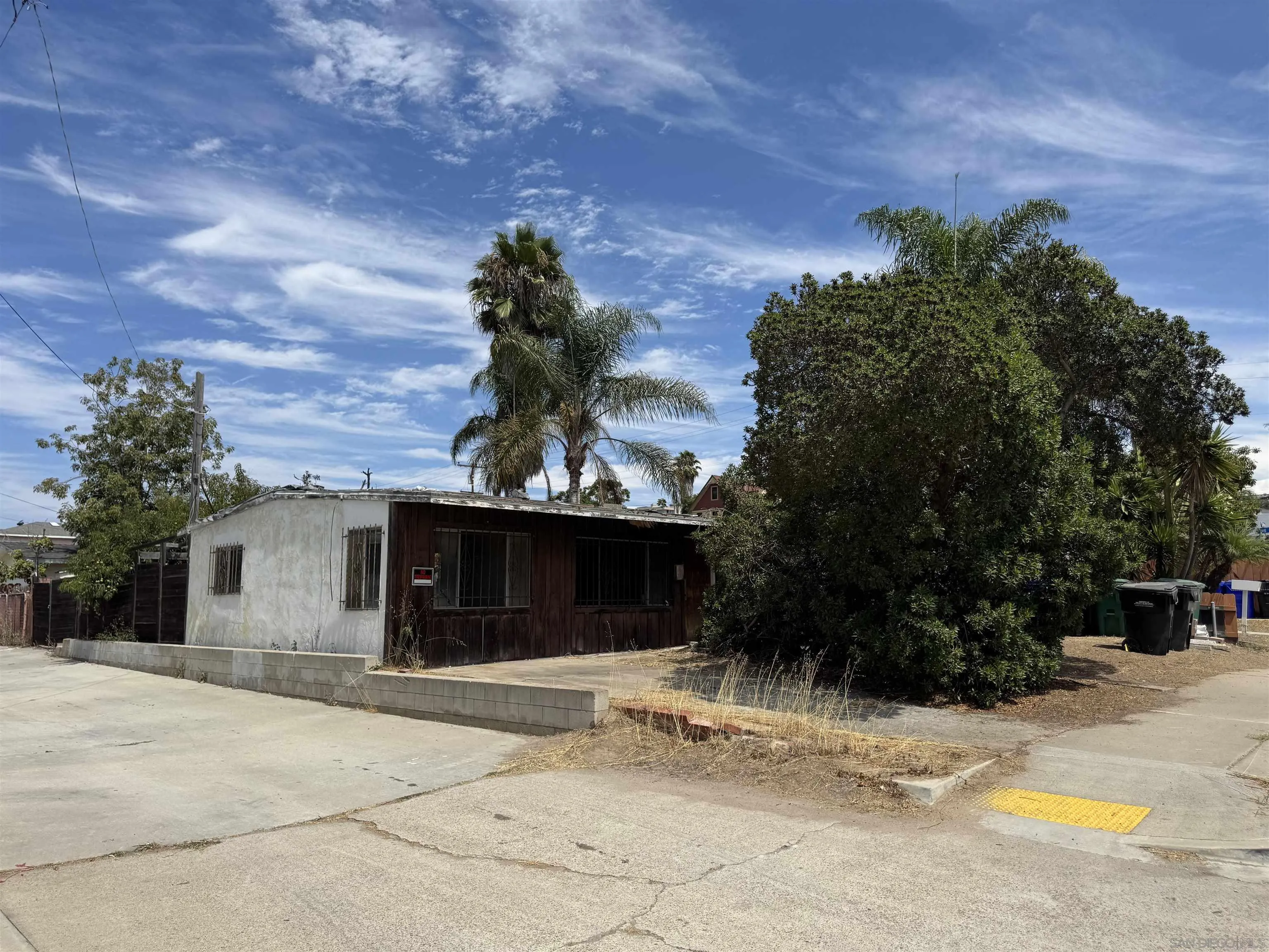 https://cdn.realtyfeed.com/cdn/127/250037440/fec28182a96eb1414cd44c8d4c7dce7c.webp