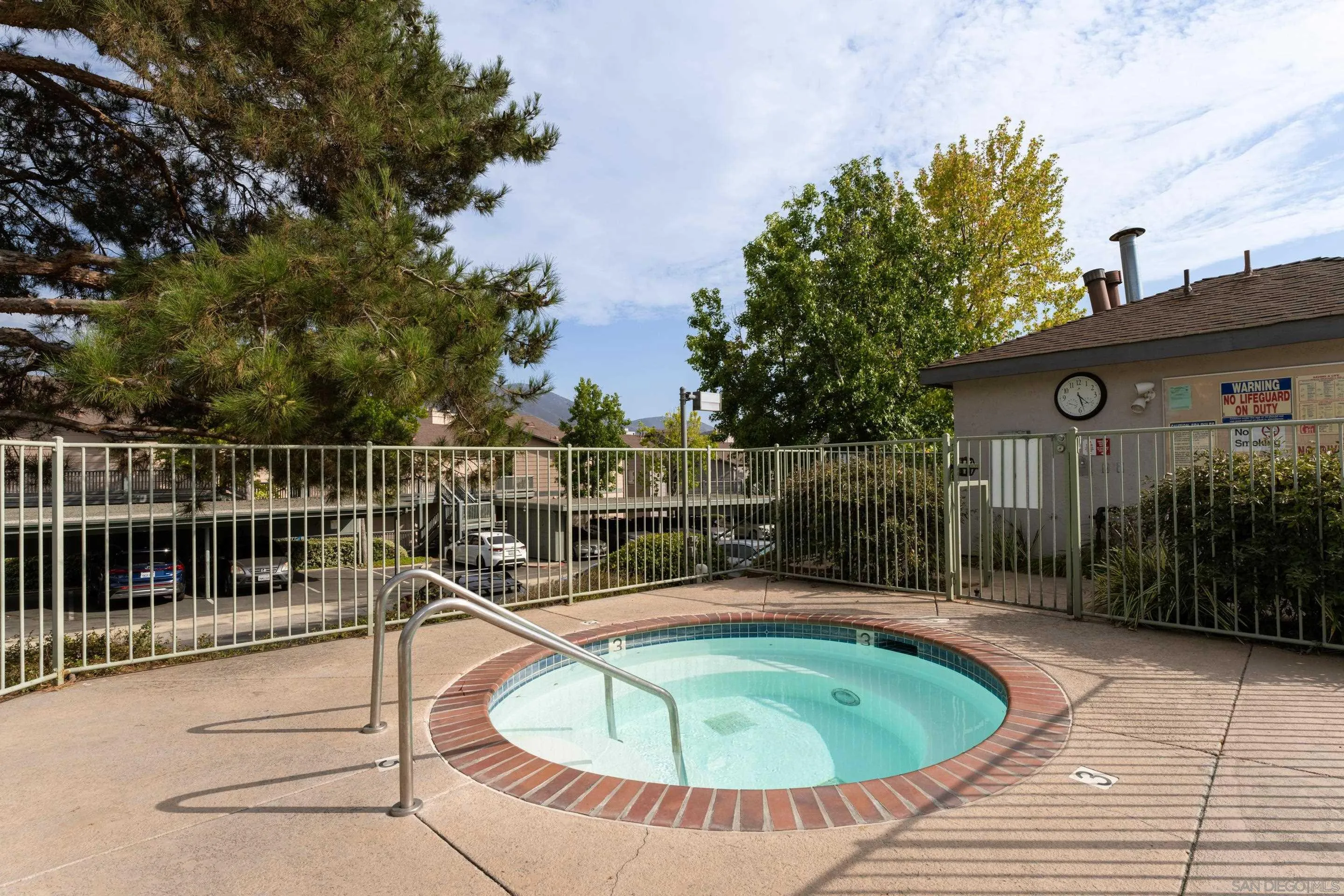 https://cdn.realtyfeed.com/cdn/127/250037445/40e6c9bbf0d382009078612de03a8aea.webp