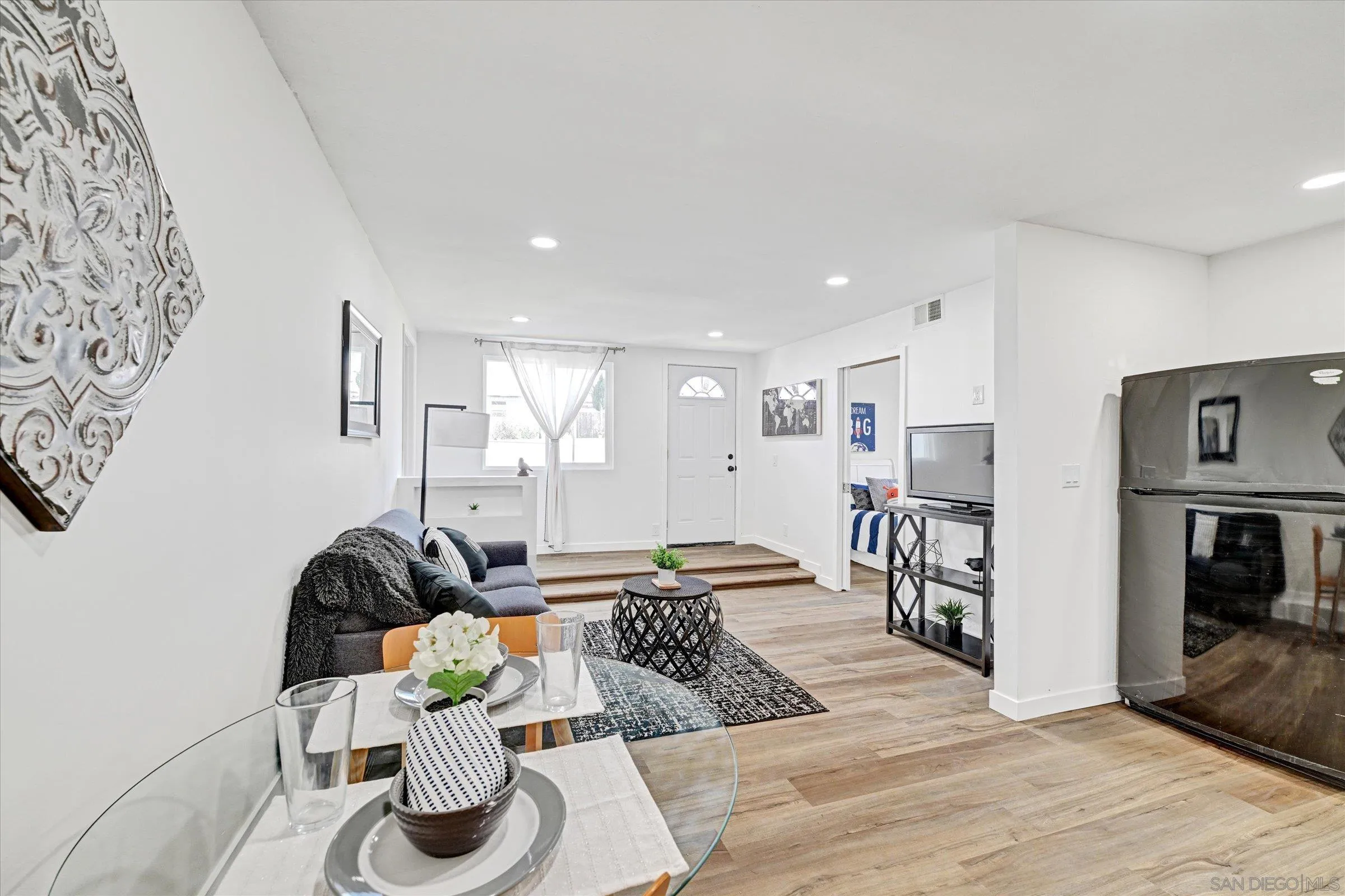 https://cdn.realtyfeed.com/cdn/127/250037450/d39c6fc26068c22d89ce030a72748ee4.webp