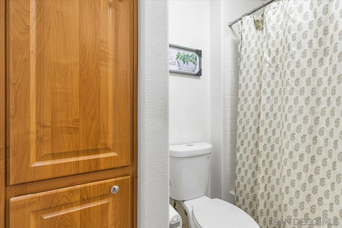 https://cdn.realtyfeed.com/cdn/127/250037451/4c352908bd1e749c0c722e59155b638b.webp