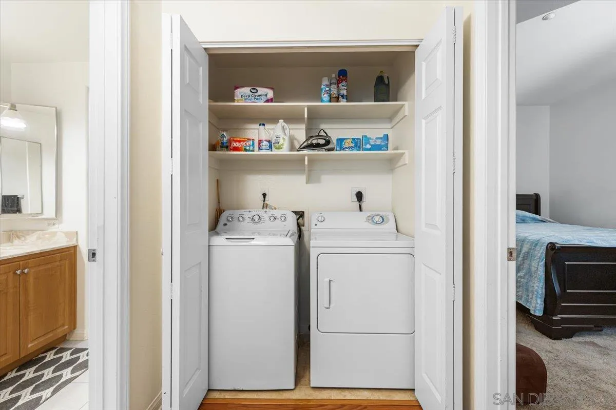 https://cdn.realtyfeed.com/cdn/127/250037451/7cda21ae7b8778e5f3cd1e3fb30e6c2d.webp