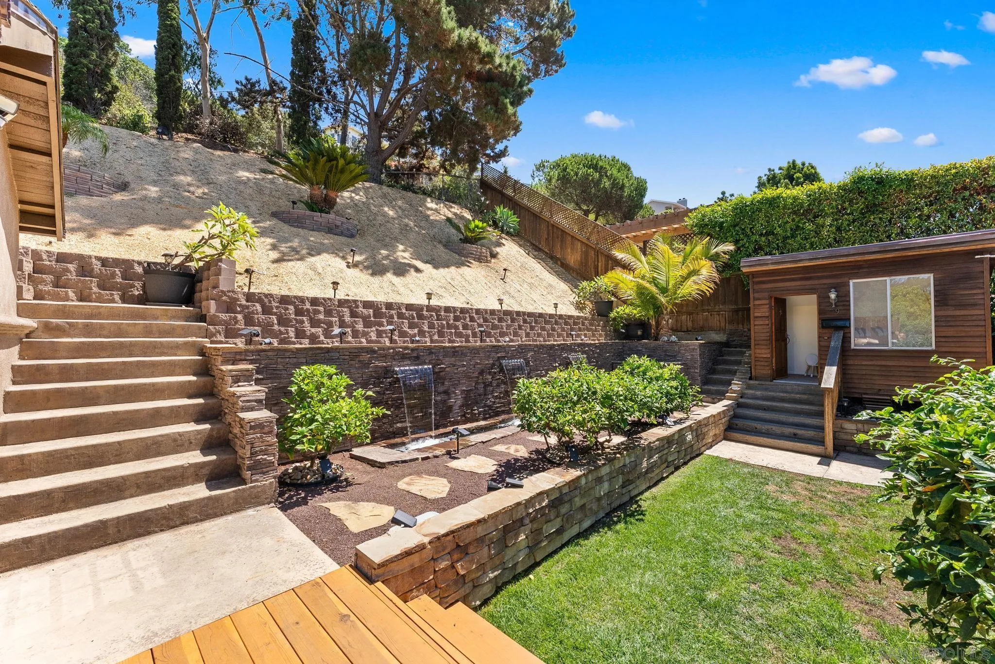 https://cdn.realtyfeed.com/cdn/127/250037452/4b2382968096de1dceccf22db2071fe2.webp