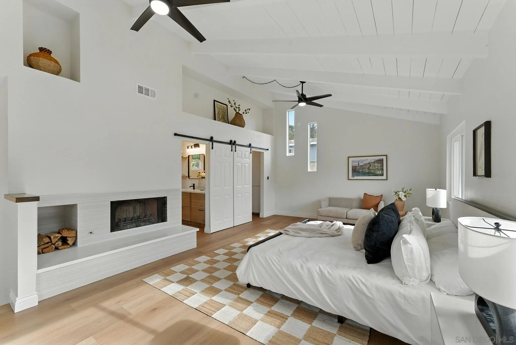https://cdn.realtyfeed.com/cdn/127/250037452/528132ea3452f6d3811a64208c212aa3.webp