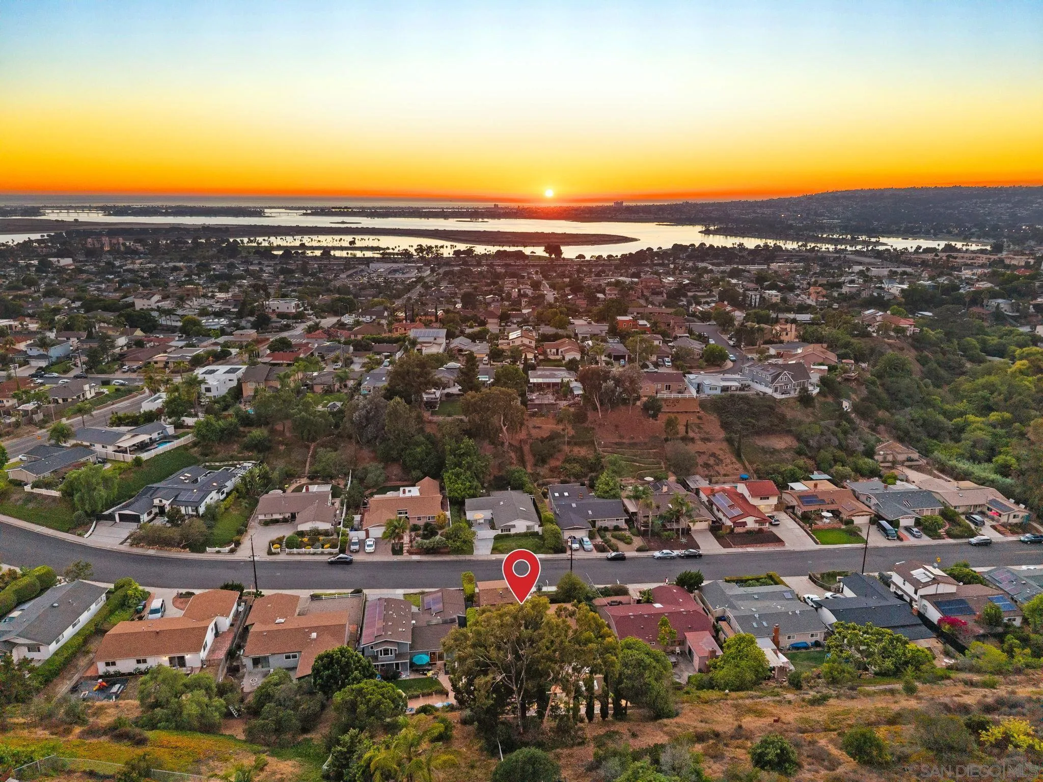 https://cdn.realtyfeed.com/cdn/127/250037452/5881fede2994e6e338ab72b0f83548af.webp