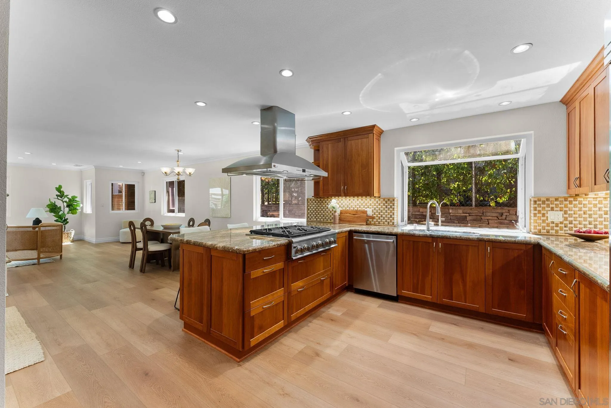 https://cdn.realtyfeed.com/cdn/127/250037452/bff6dc34e82796e4ff3dbdfd73dddb41.webp