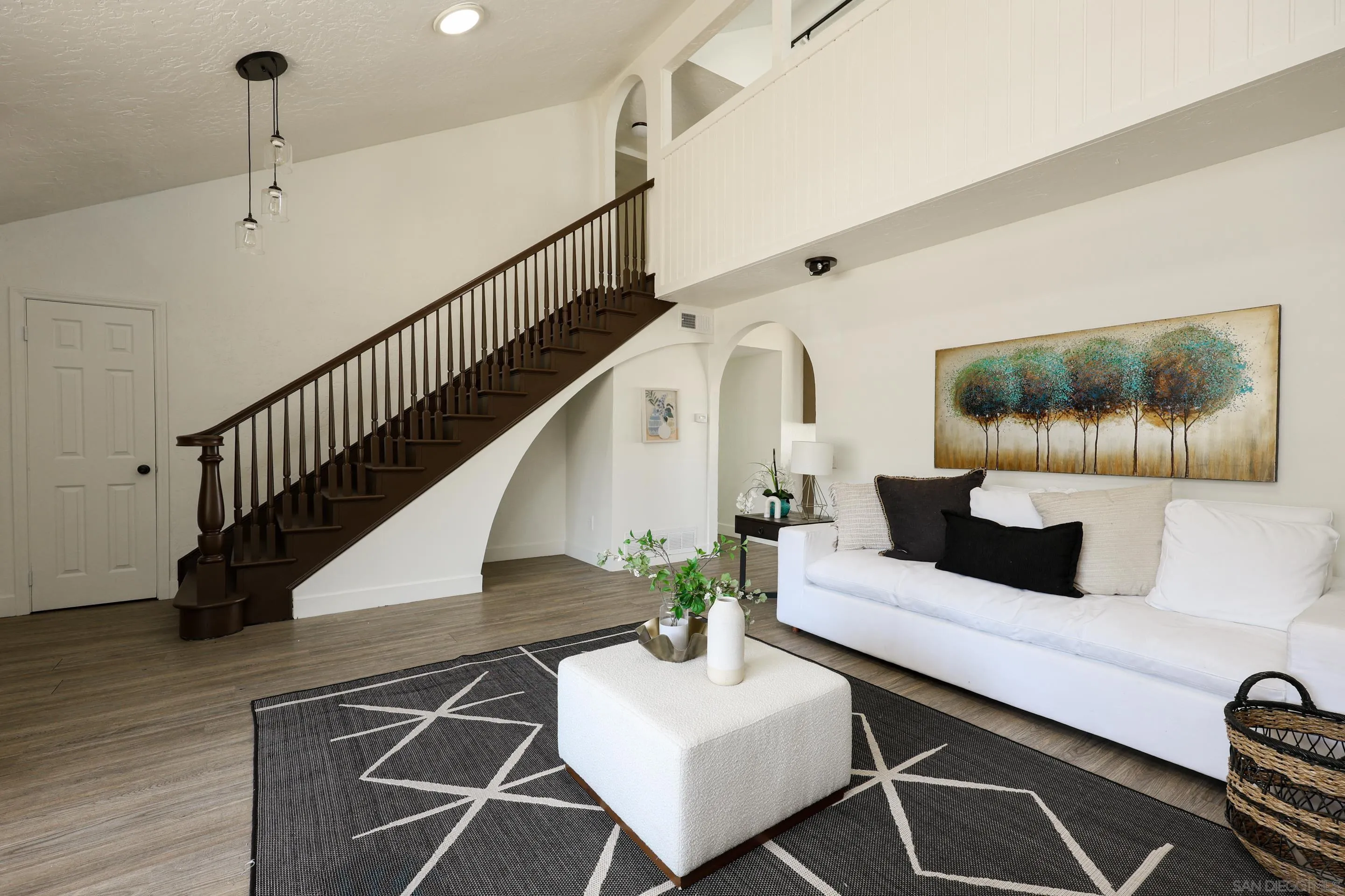 https://cdn.realtyfeed.com/cdn/127/250037453/5030cb6a90fd9c65c884eb5a1c28e7f4.webp
