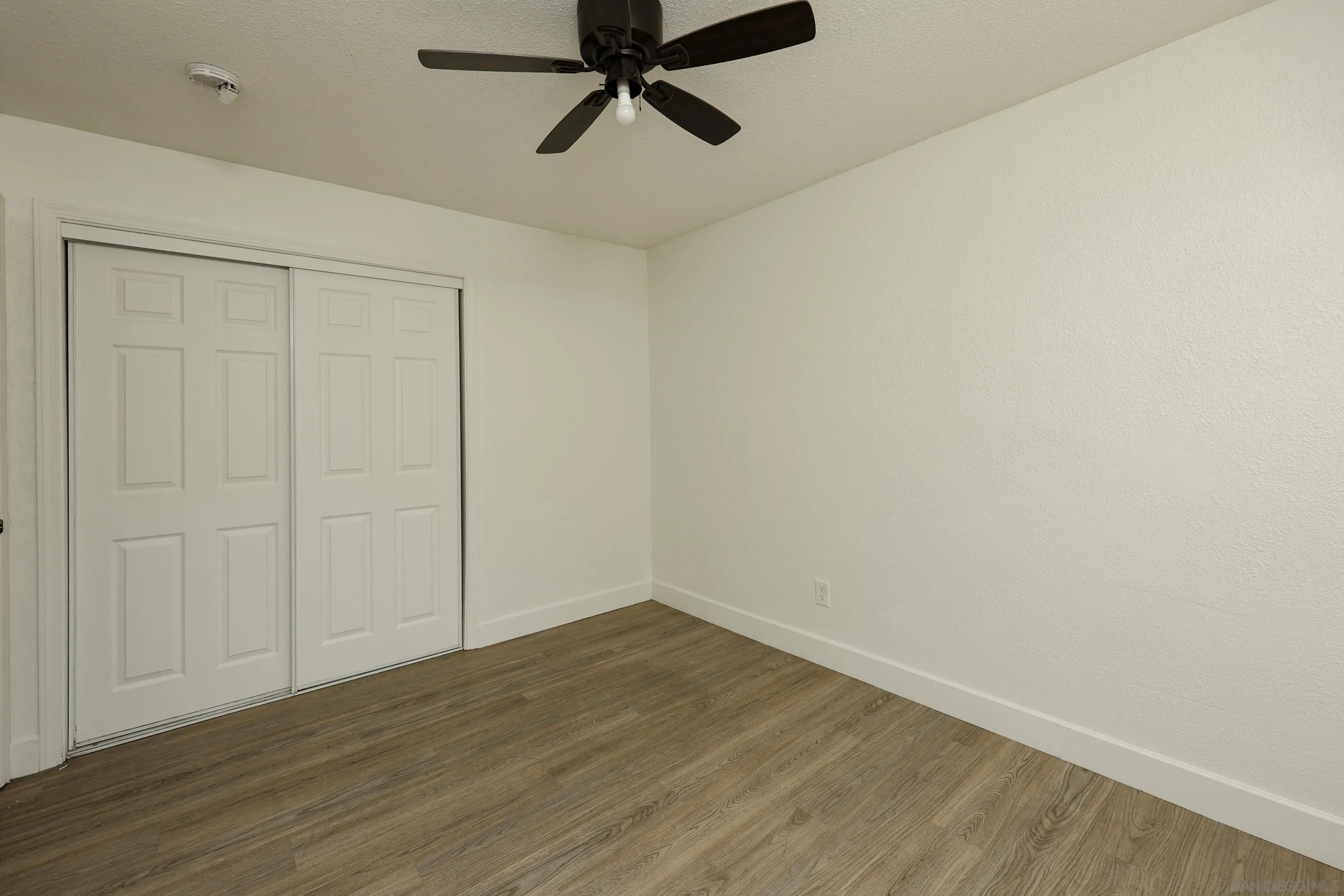 https://cdn.realtyfeed.com/cdn/127/250037453/98f644d04f9df02396d11244da82b5a7.webp