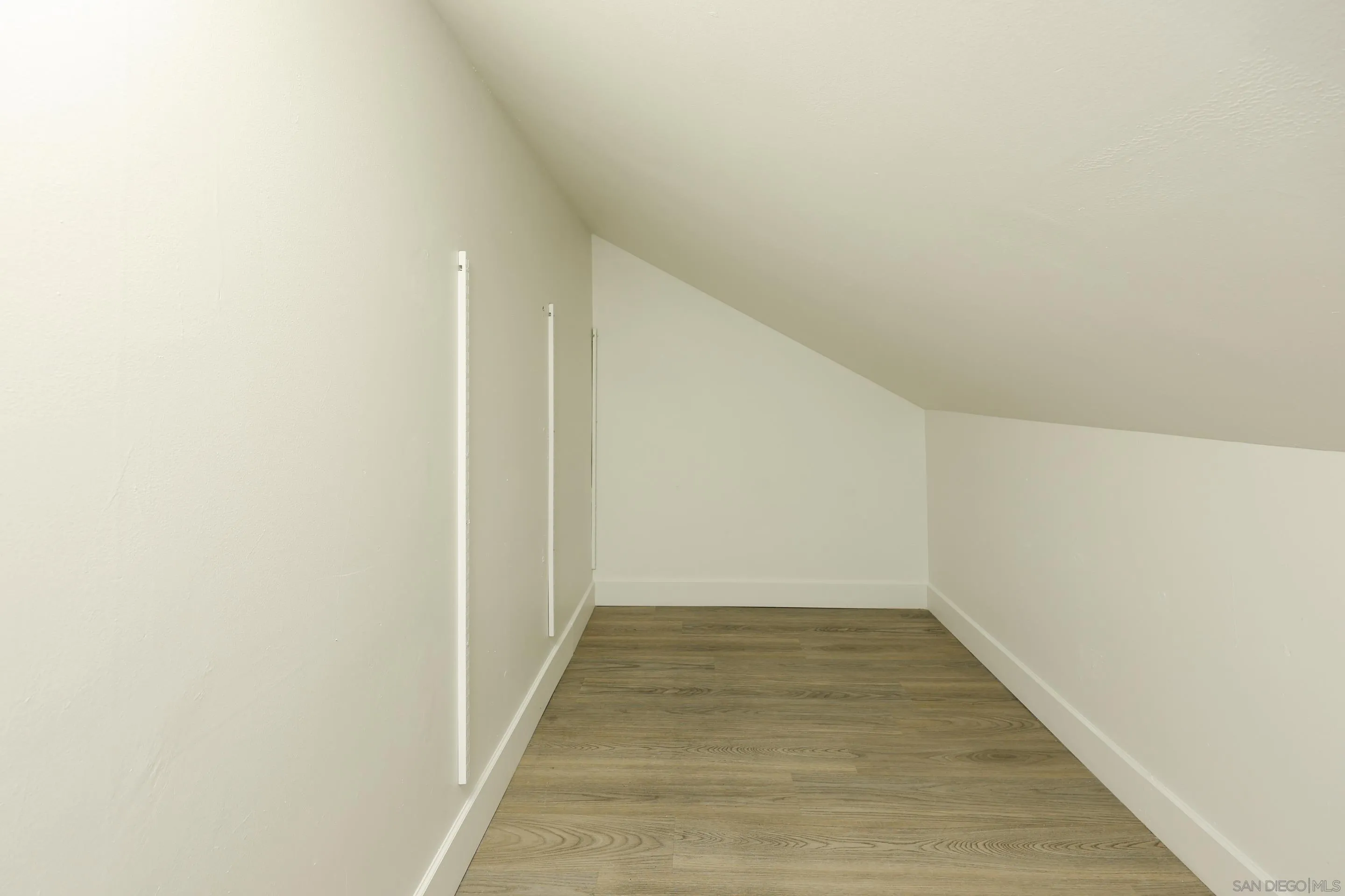 https://cdn.realtyfeed.com/cdn/127/250037453/d659bad9da9e745cf26c6e1fc1791379.webp