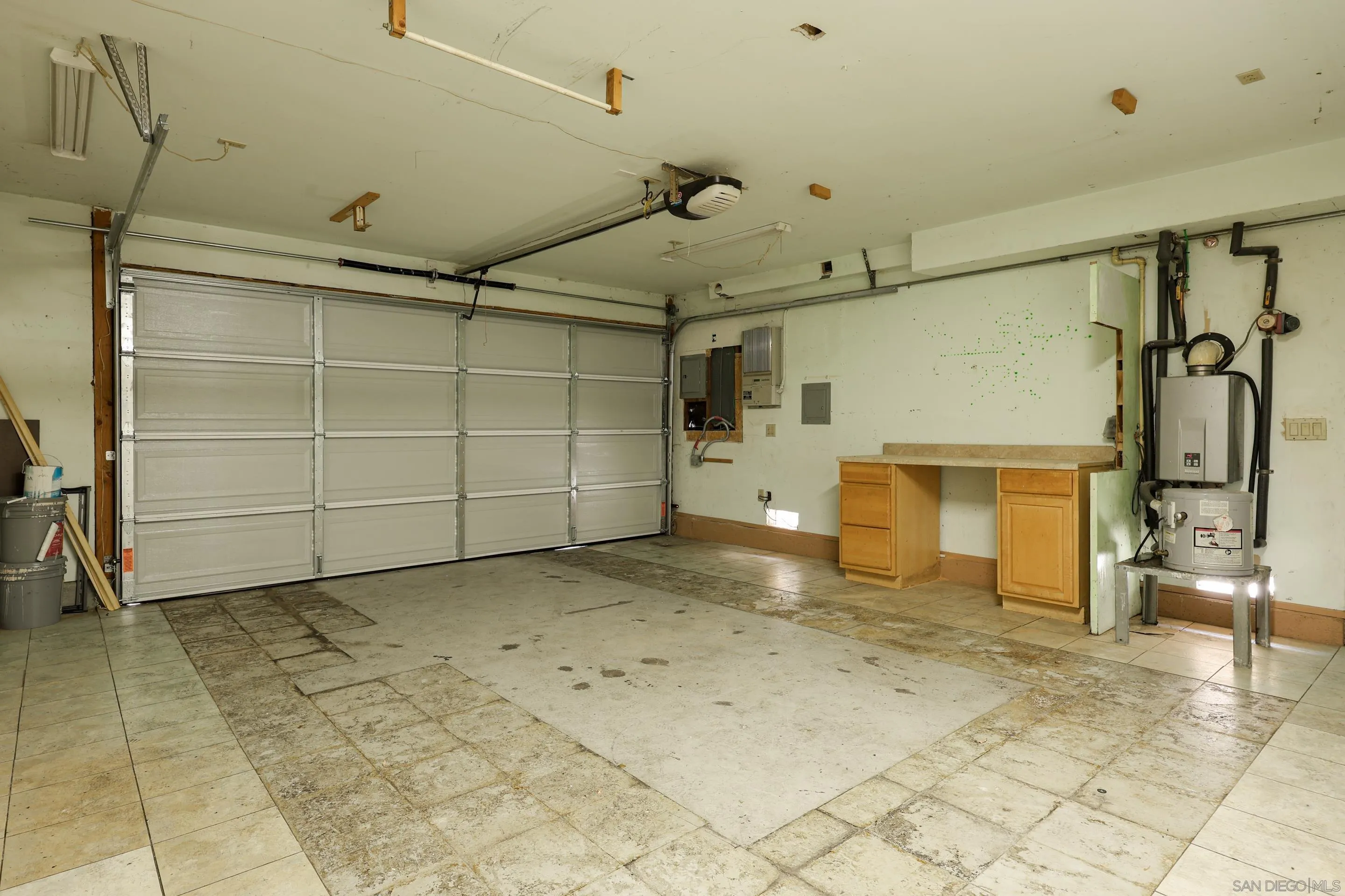 https://cdn.realtyfeed.com/cdn/127/250037453/d6c285378fa4ca12c0121ad950b02b87.webp