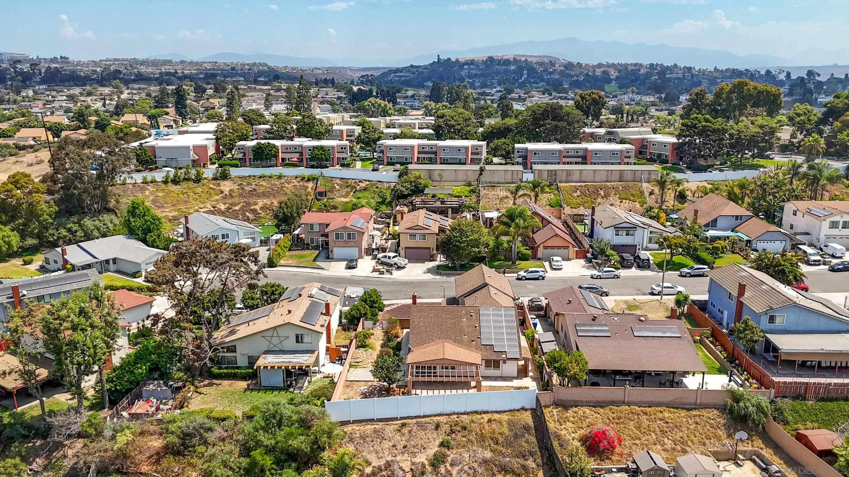 https://cdn.realtyfeed.com/cdn/127/250037453/fe7e74d39ea72845600914e41a857081.webp